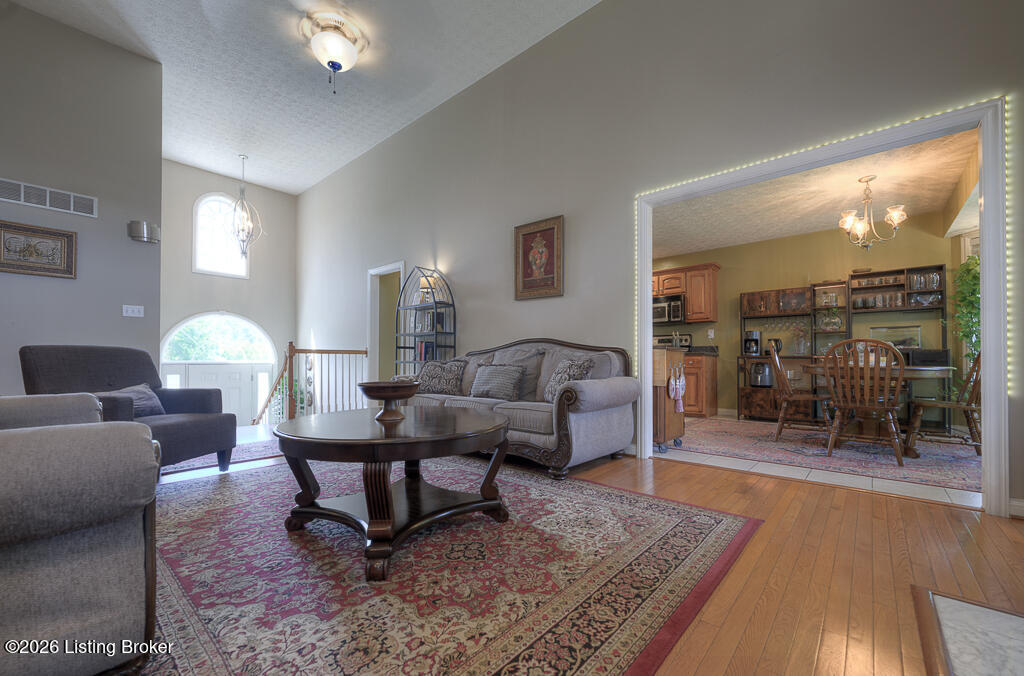 9411 Alex Ct