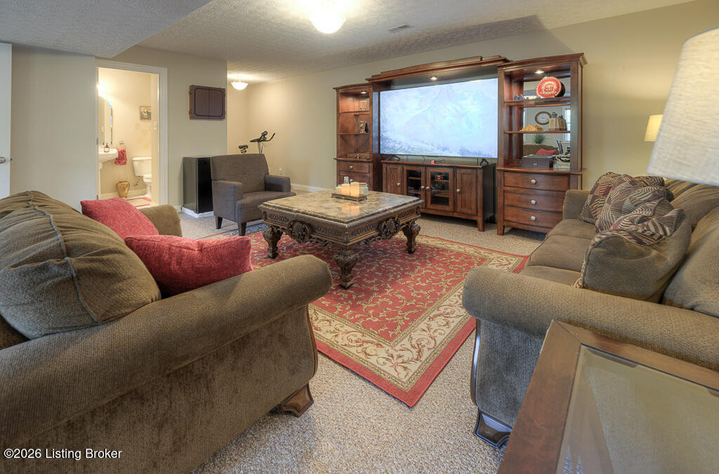 9411 Alex Ct
