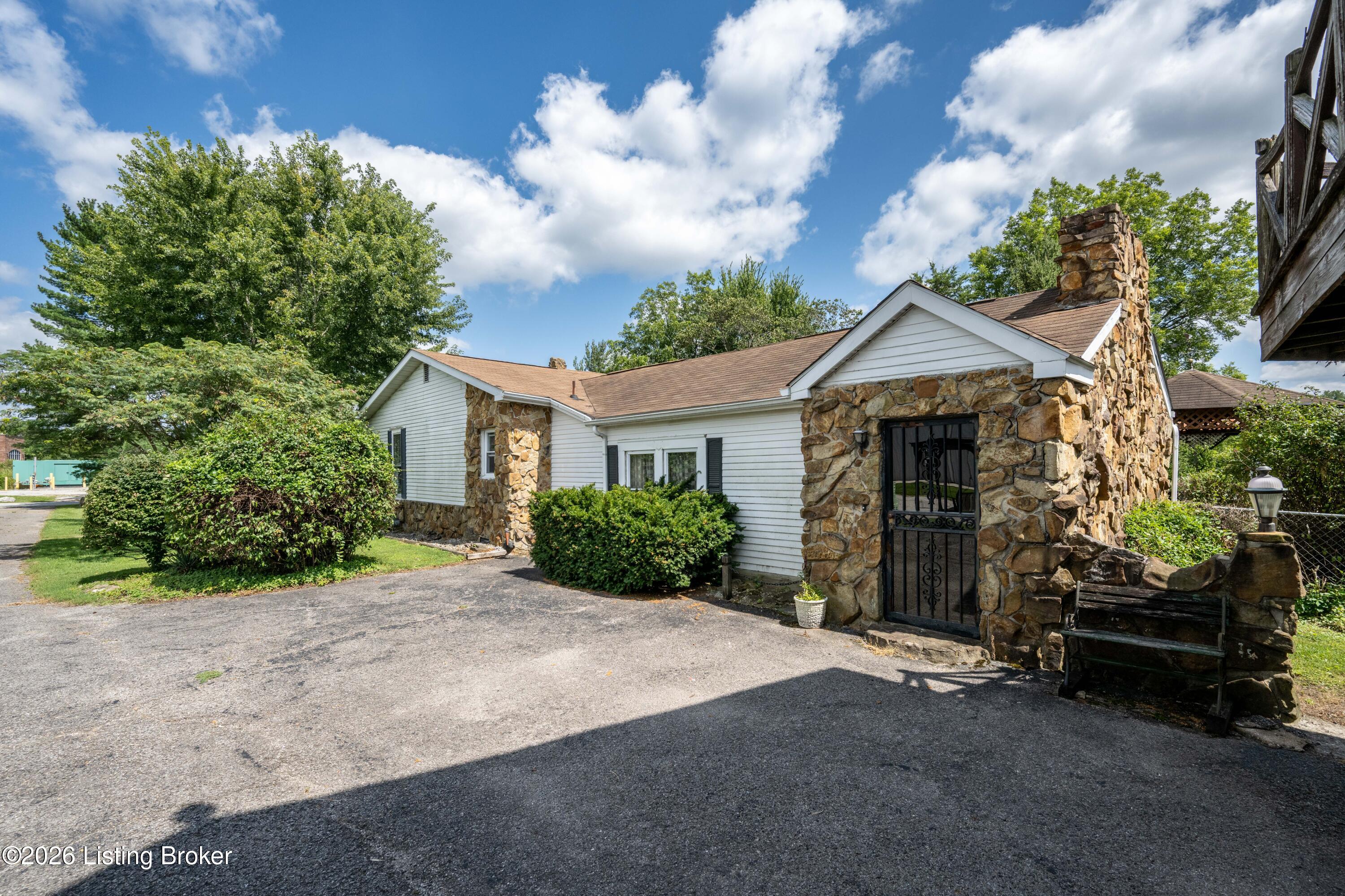 4678 Duffy Rd