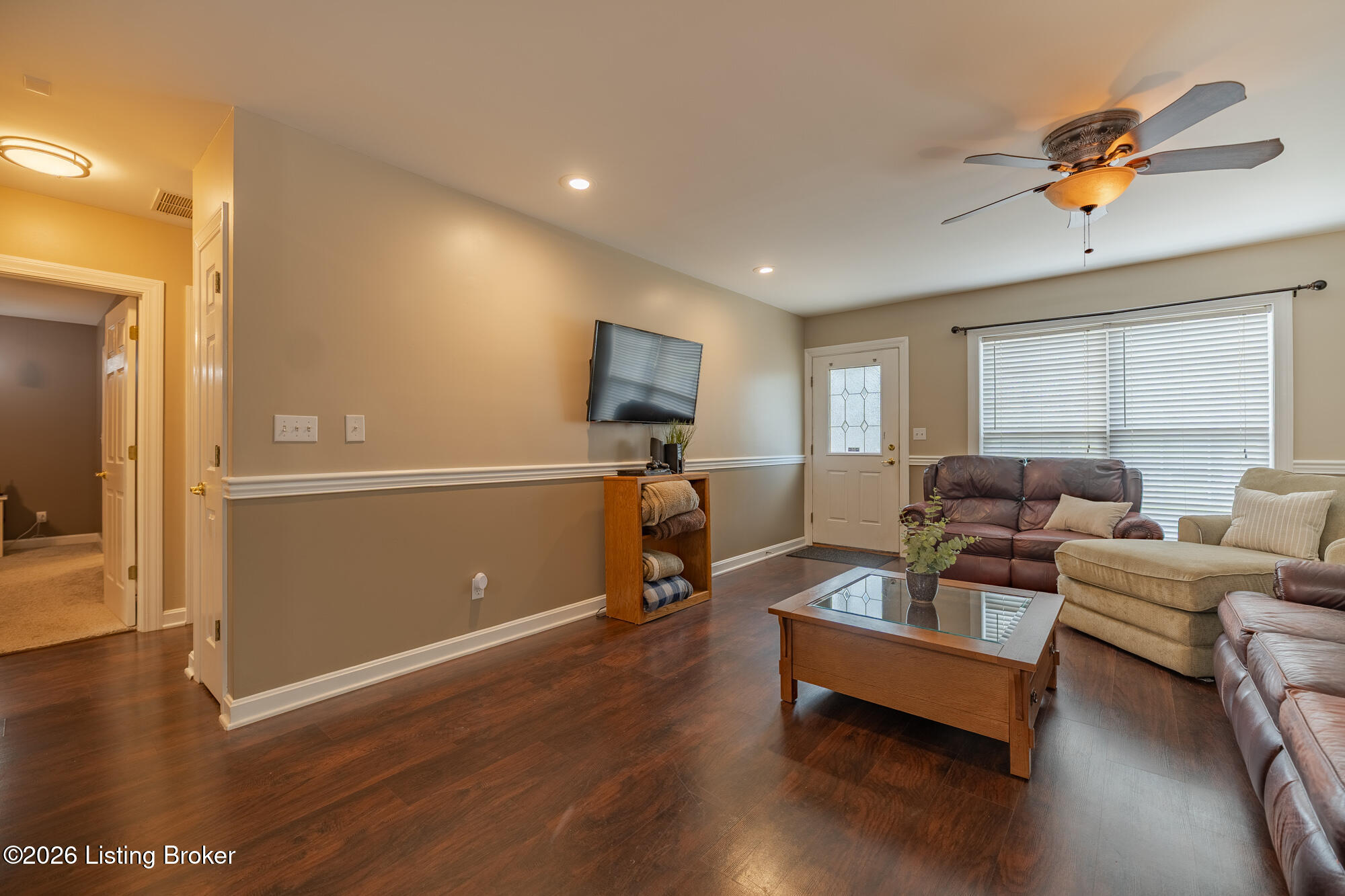 6019 Wooded Creek Dr