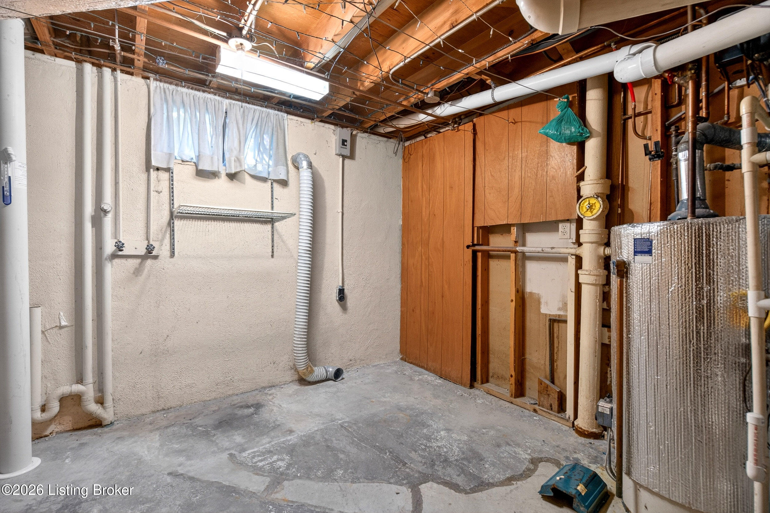 4016 White Plains Ct