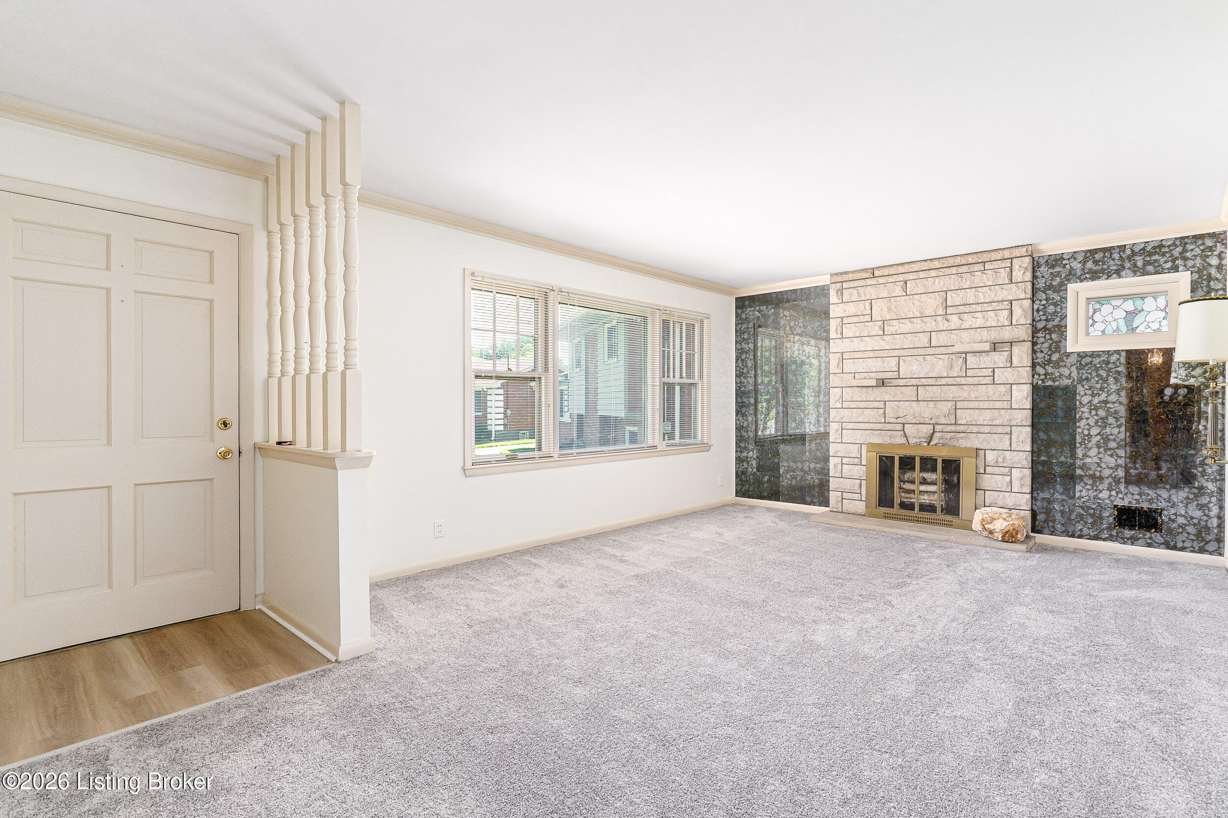 4016 White Plains Ct