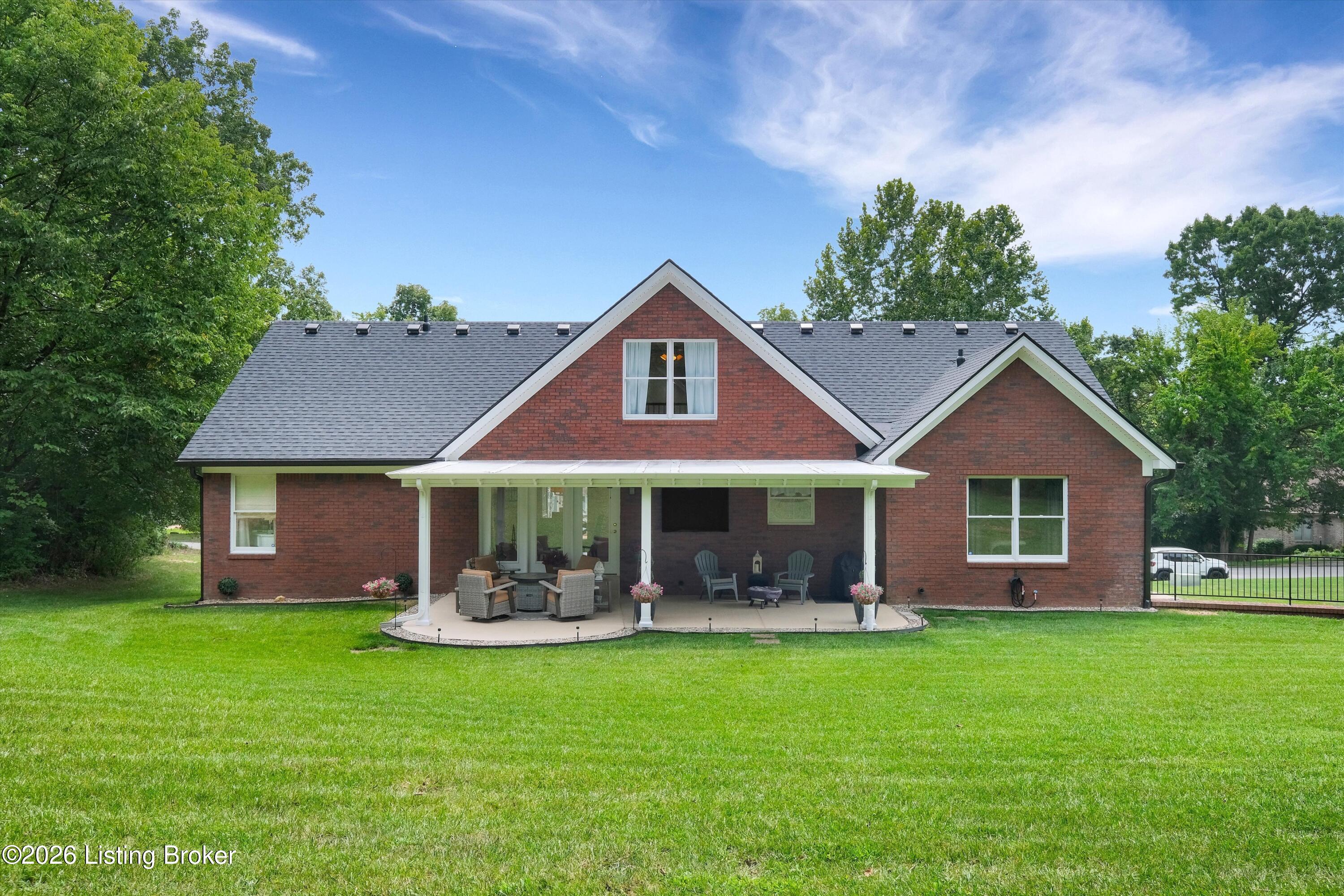 106 Cherry Hills Ln
