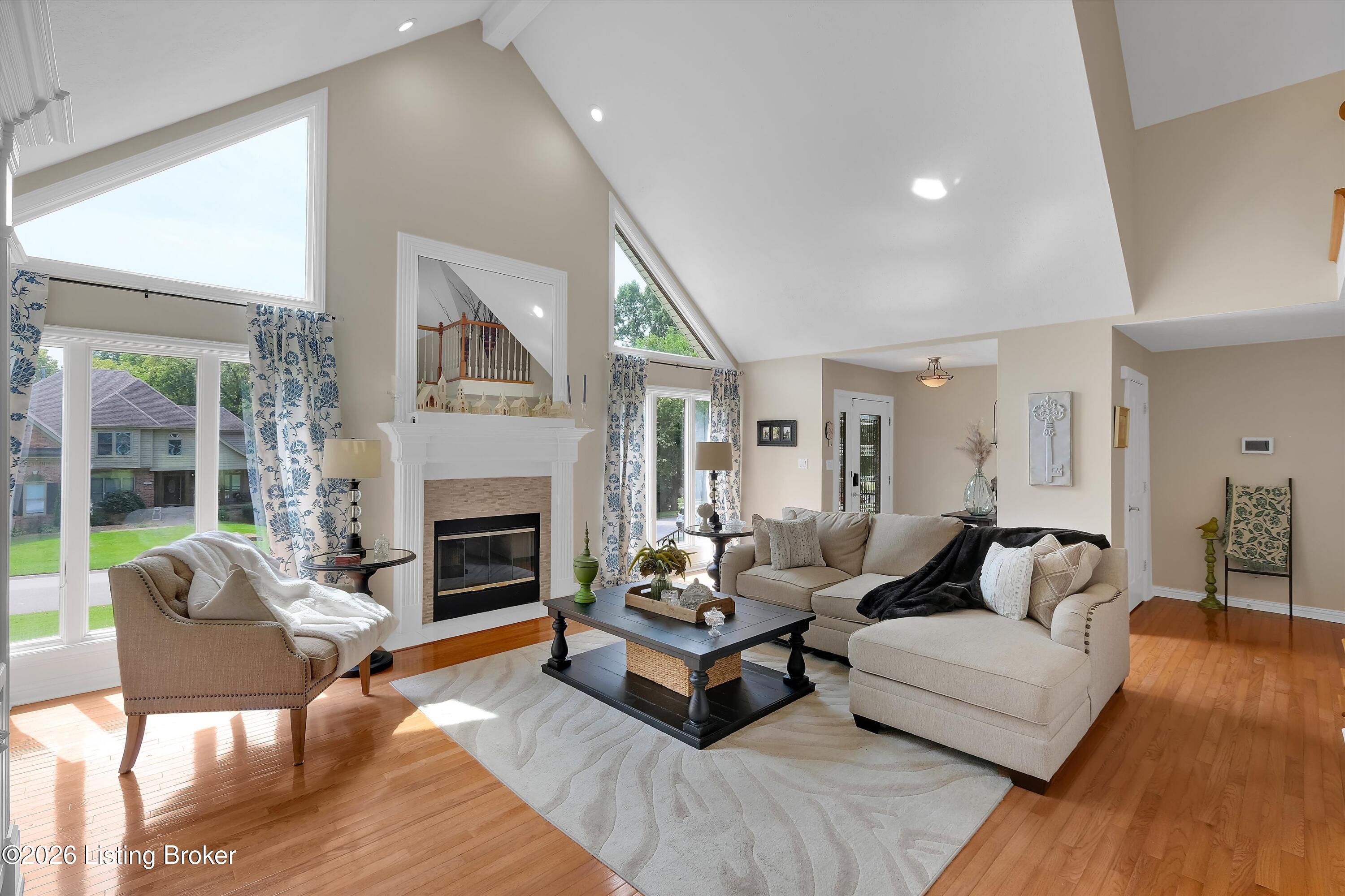 106 Cherry Hills Ln