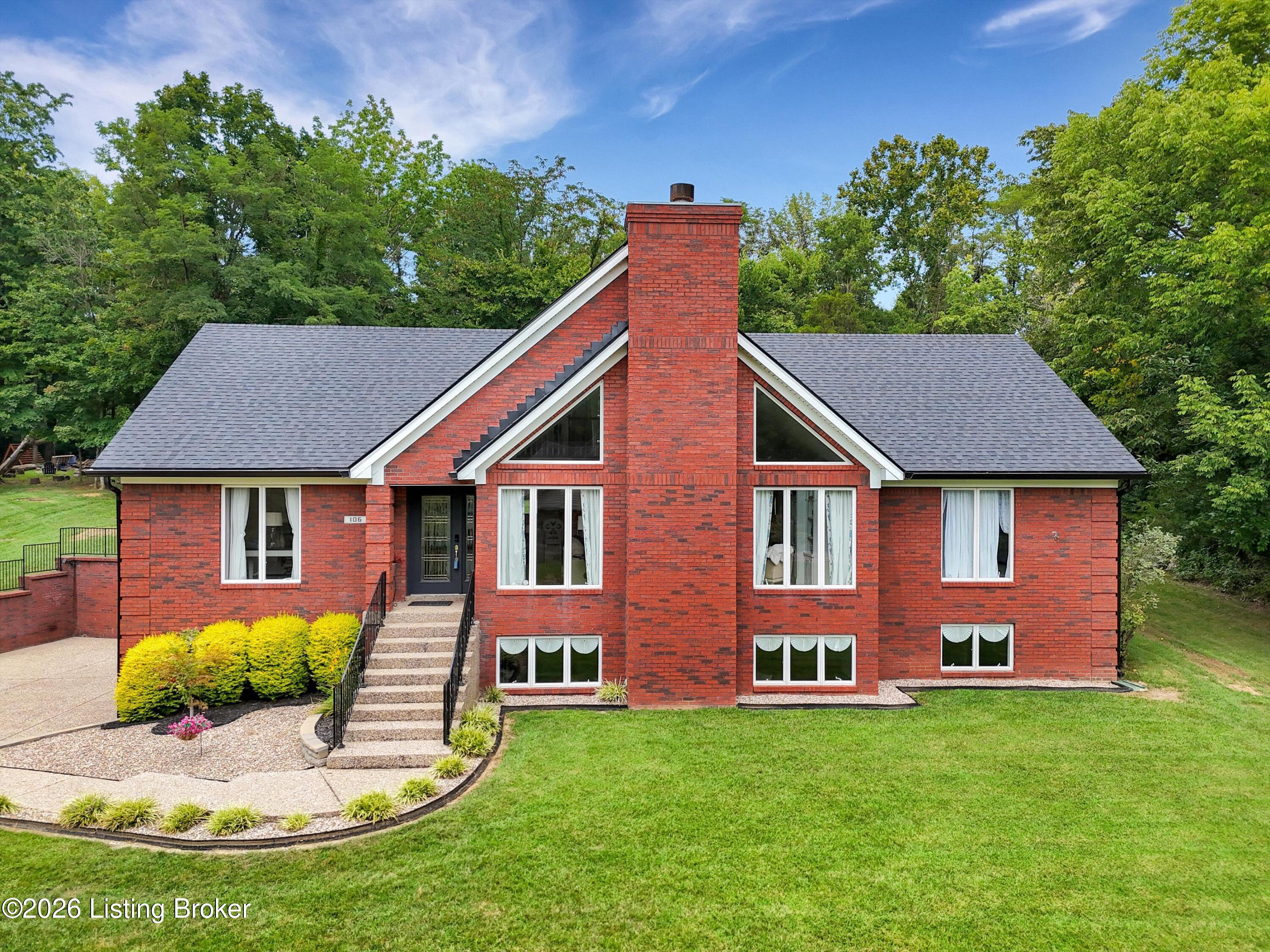 106 Cherry Hills Ln