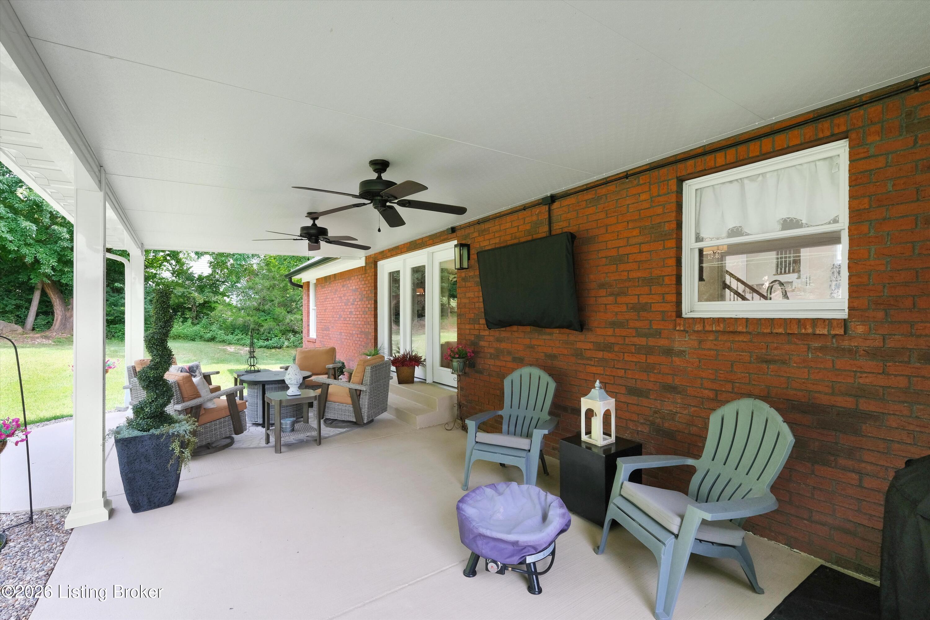 106 Cherry Hills Ln