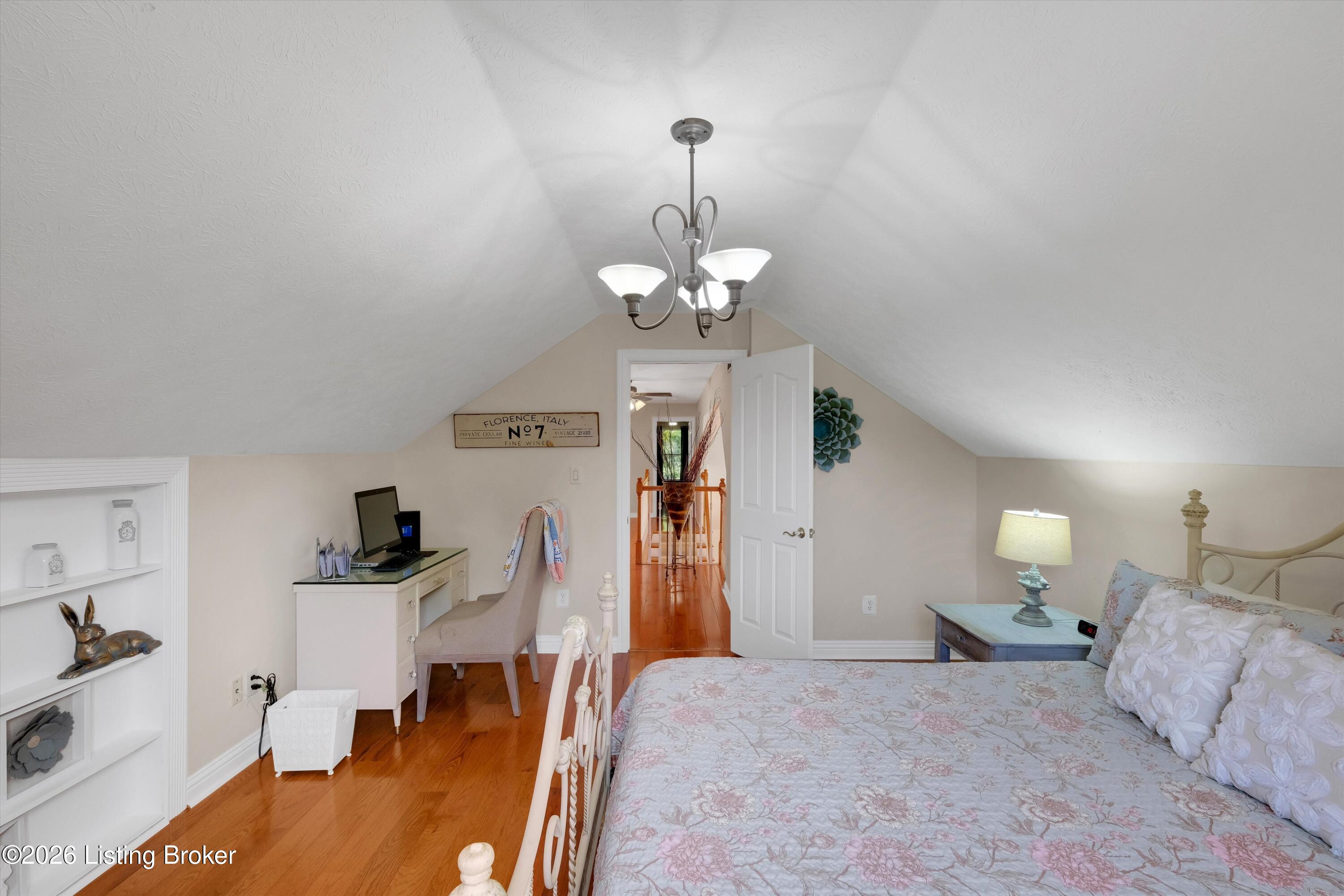 106 Cherry Hills Ln