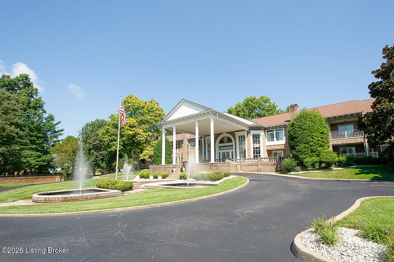 8605 Shelbyville Rd APT 126