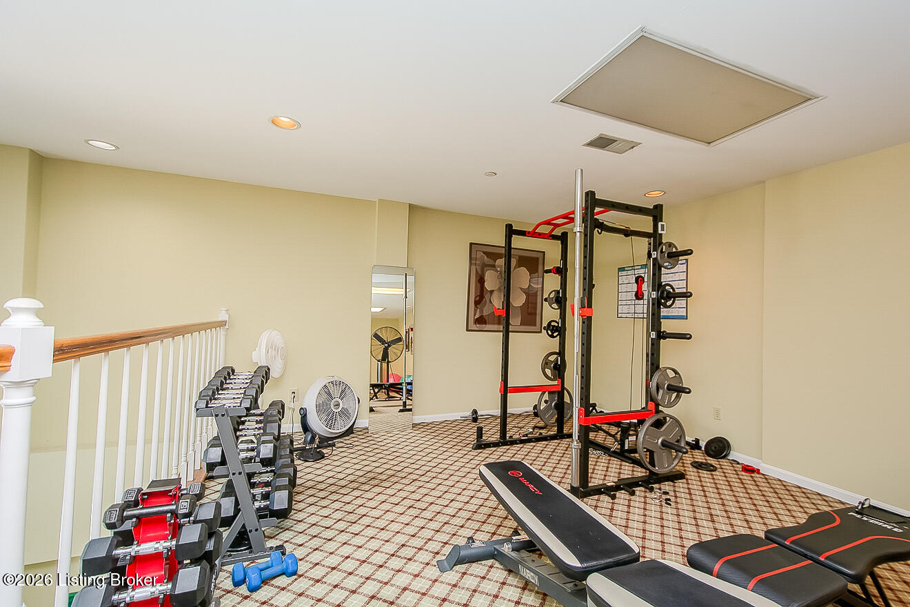 8605 Shelbyville Rd APT 126