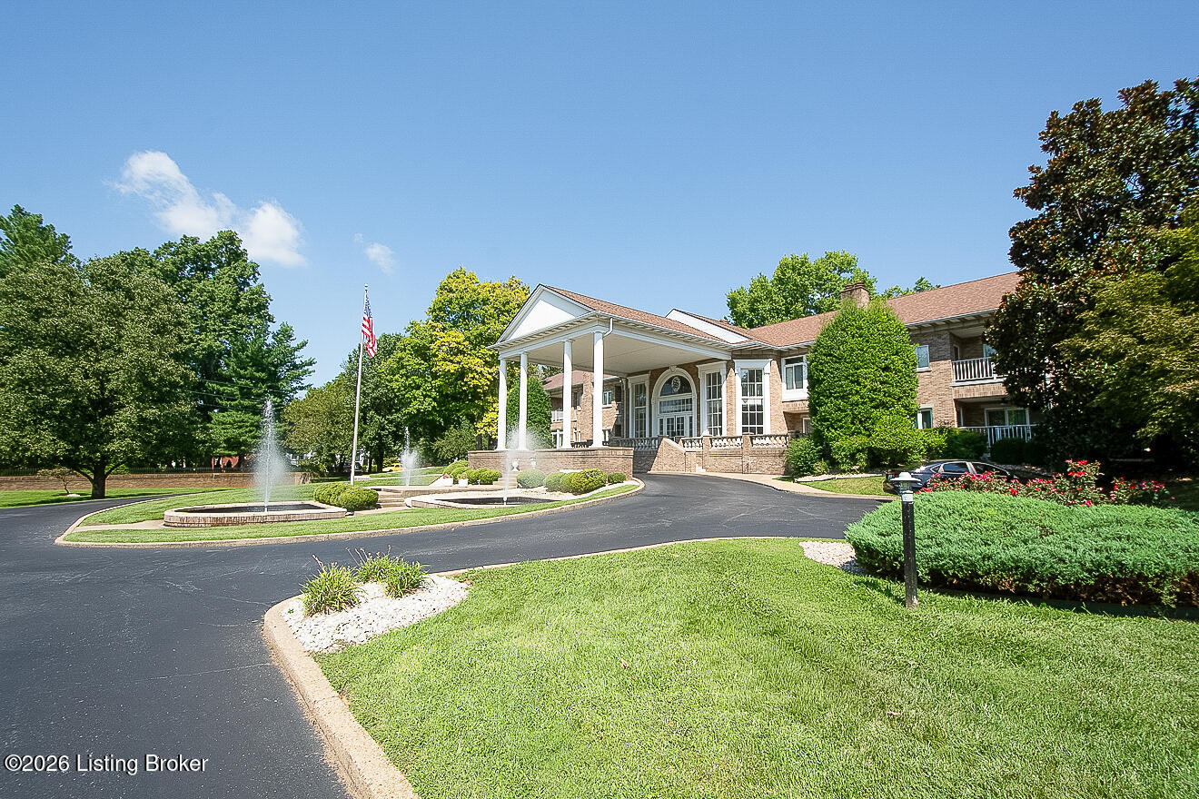 8605 Shelbyville Rd APT 126