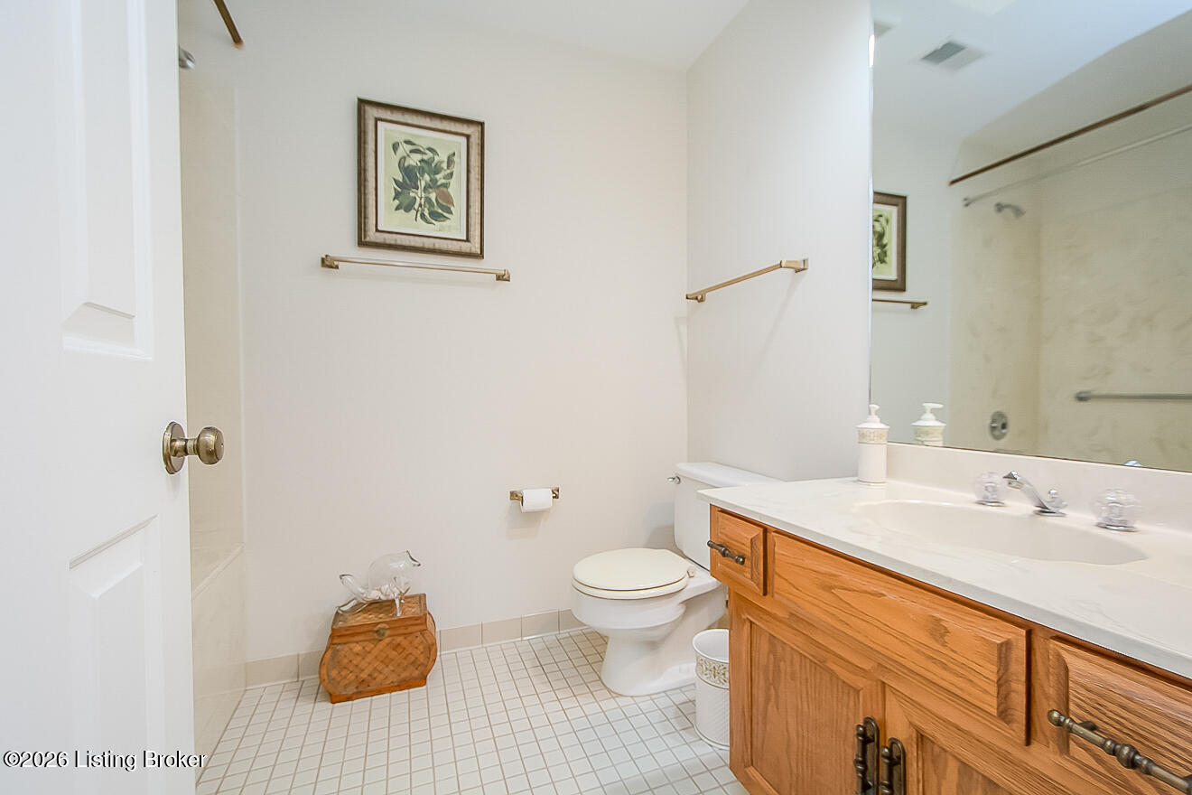8605 Shelbyville Rd APT 126