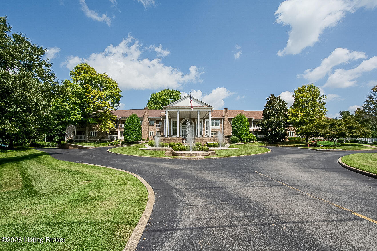 8605 Shelbyville Rd APT 126