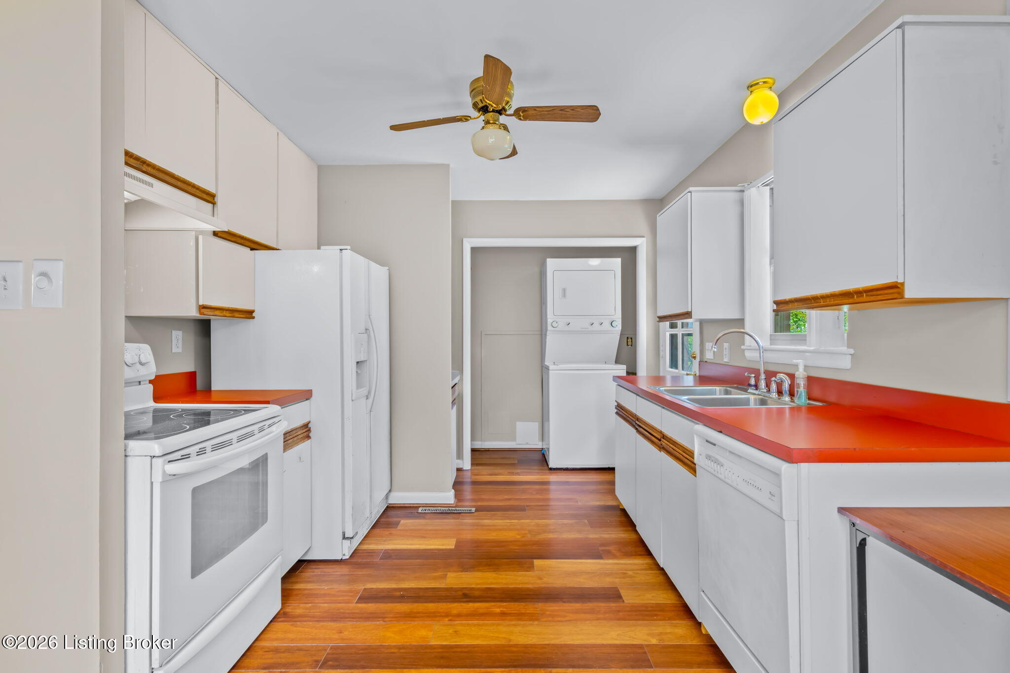 3107 Maywood Pl