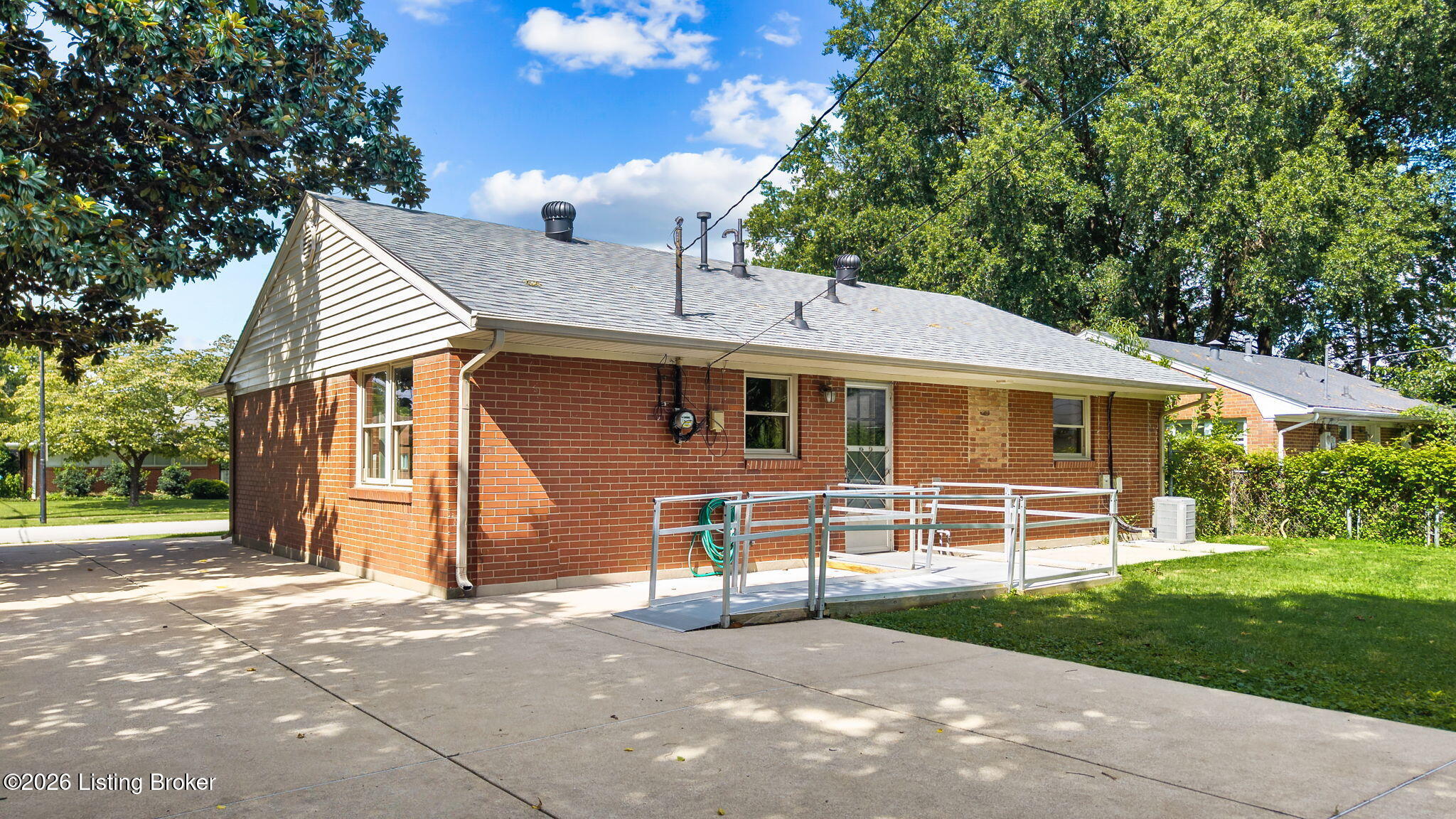 3107 Maywood Pl