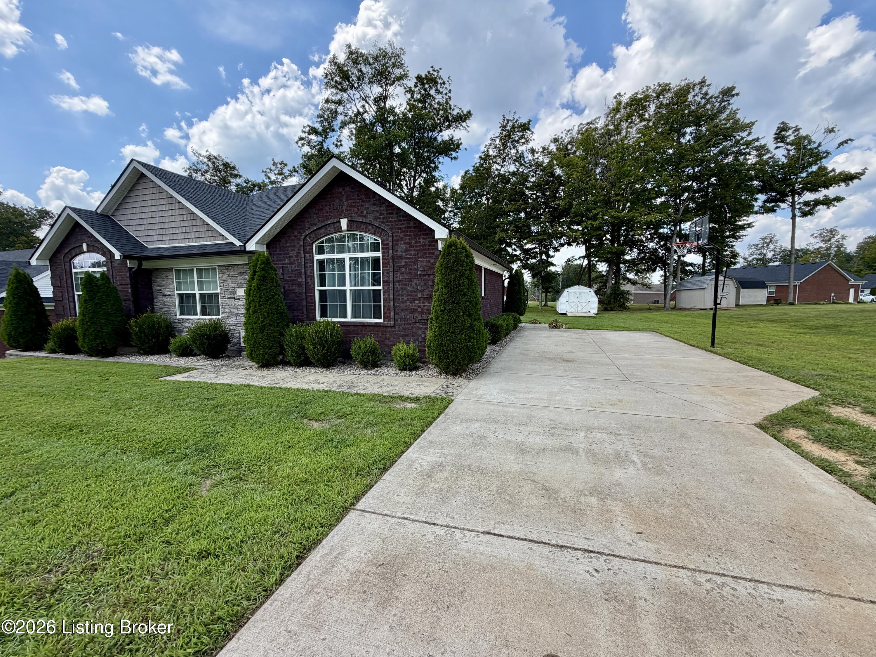 125 Peabody Loop