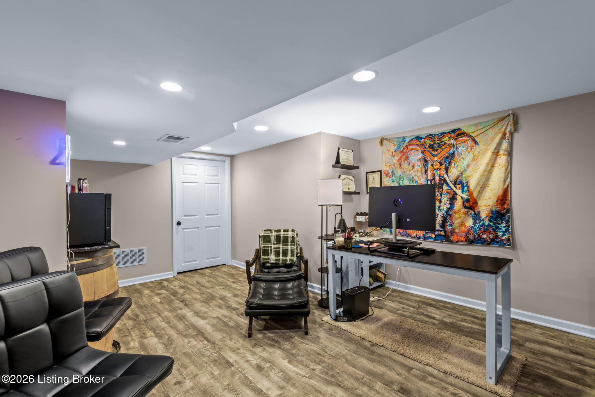 7404 Arapaho Dr