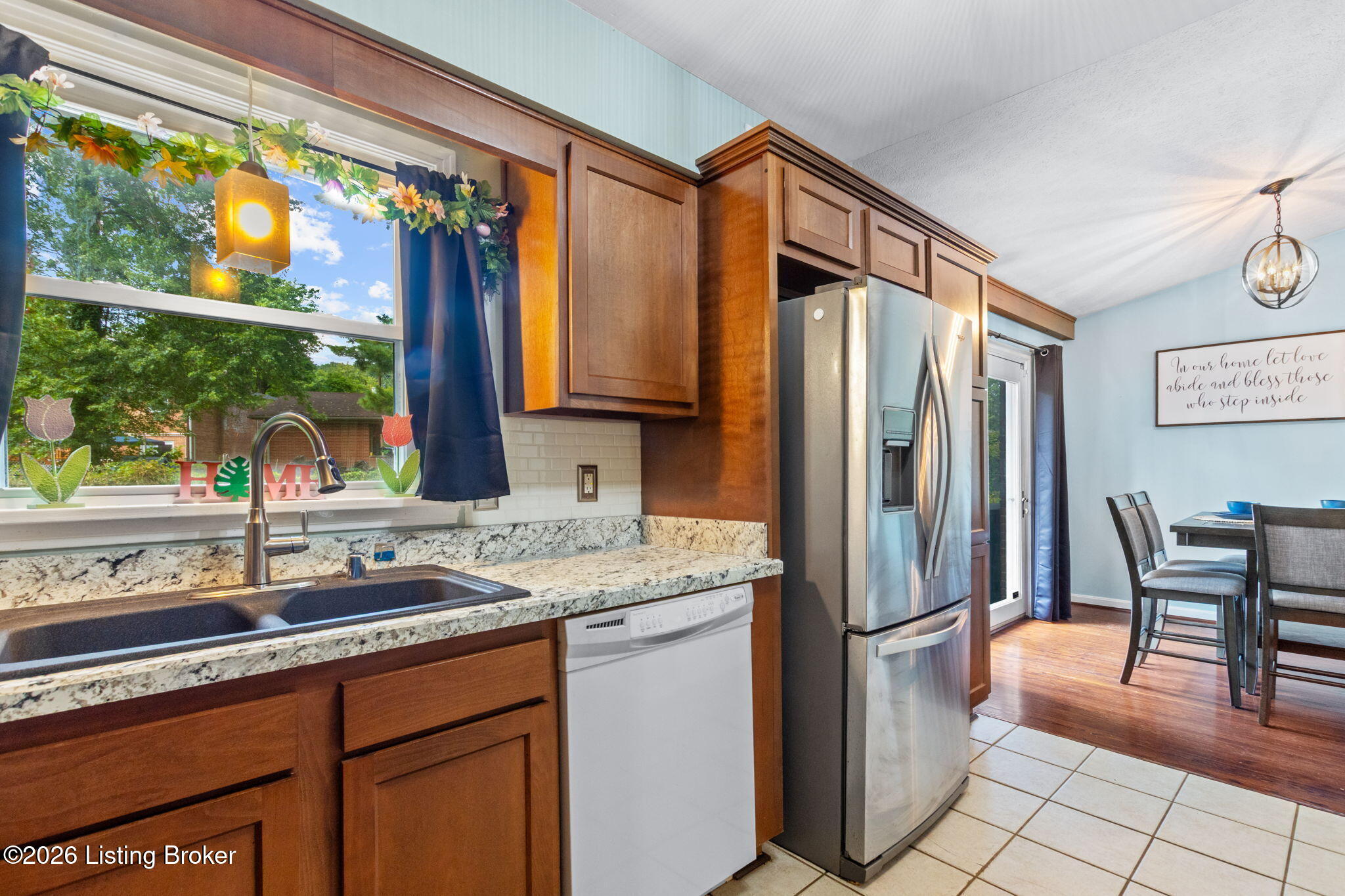 7404 Arapaho Dr