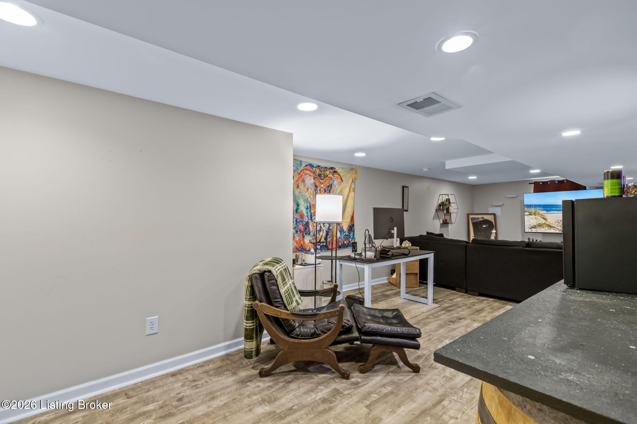 7404 Arapaho Dr