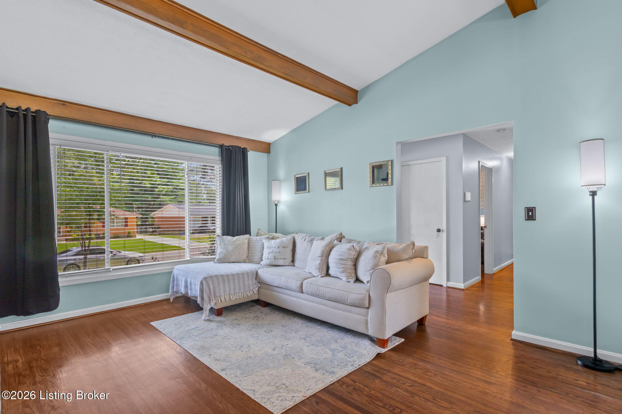 7404 Arapaho Dr