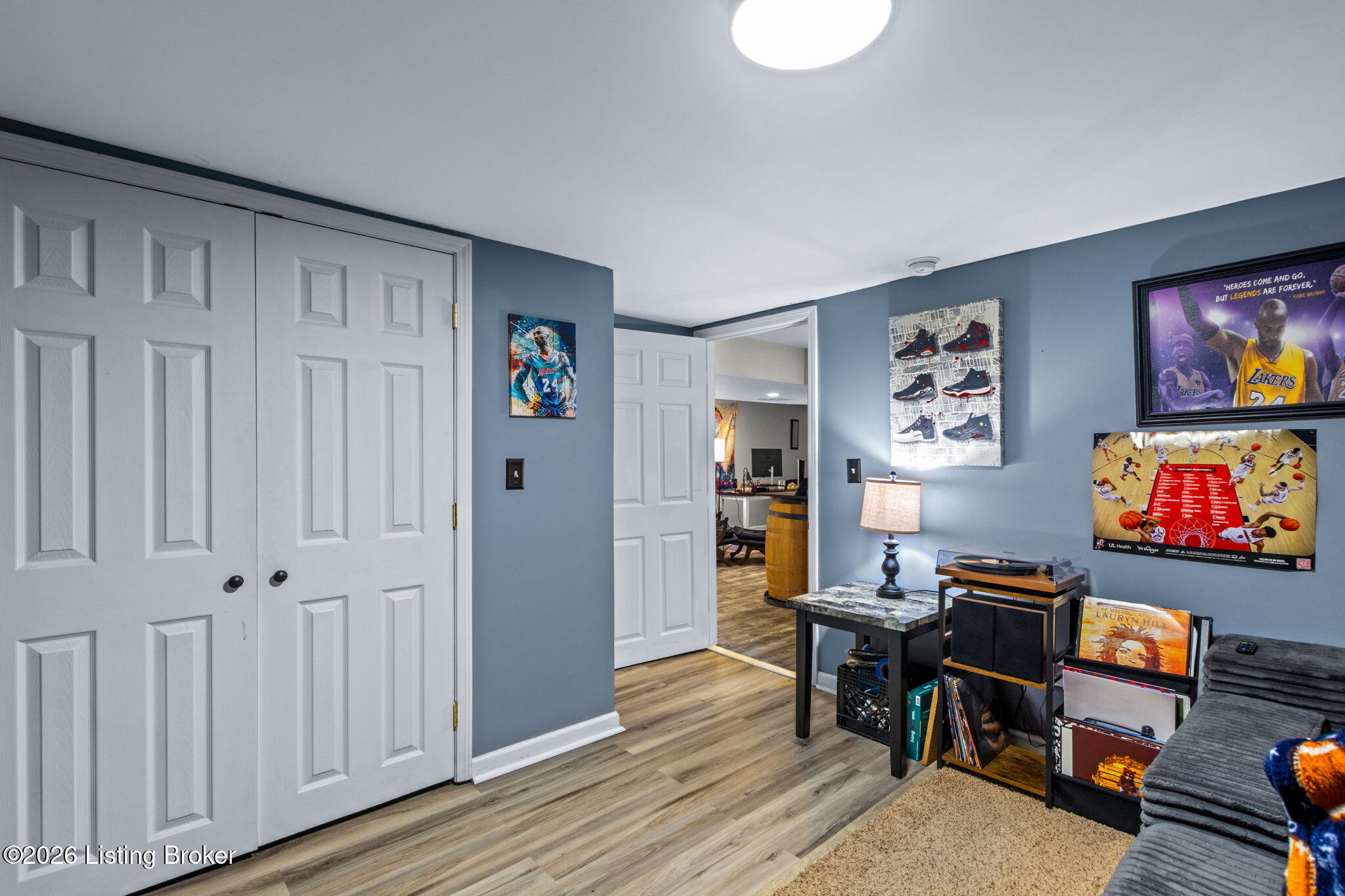 7404 Arapaho Dr