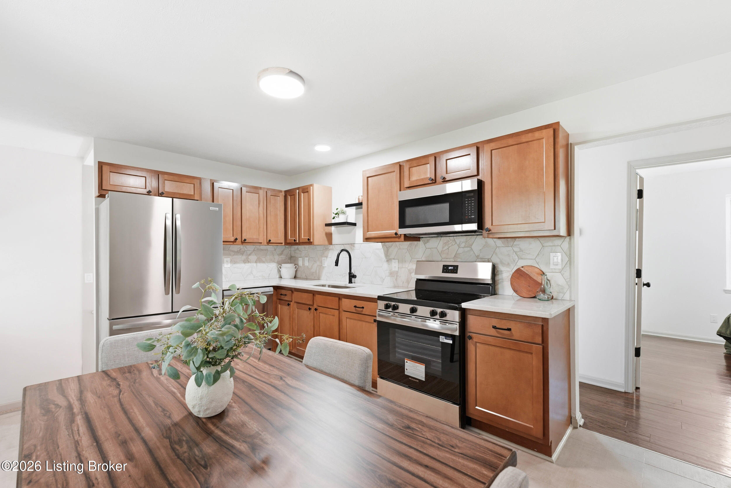 3700 Templewood Dr