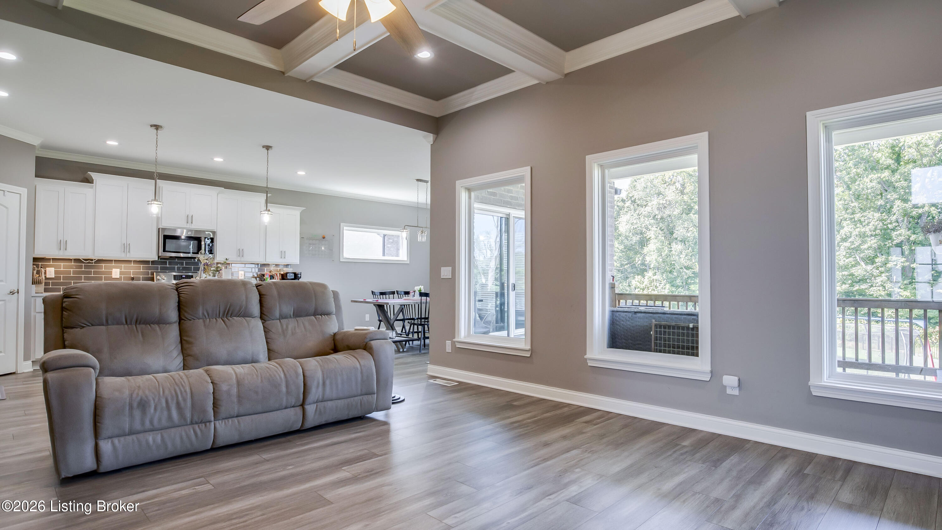 361 Williamsburg Dr