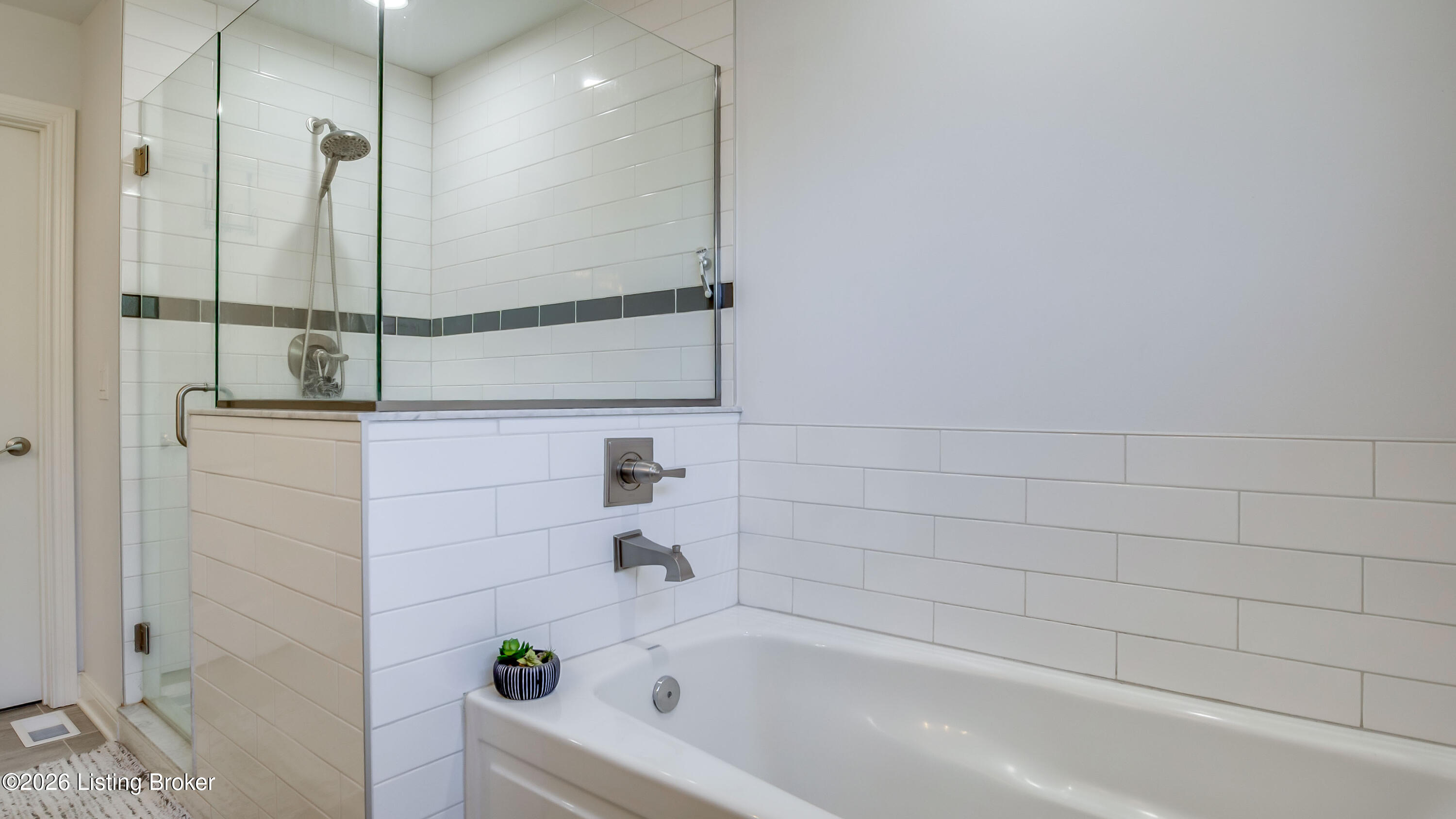361 Williamsburg Dr