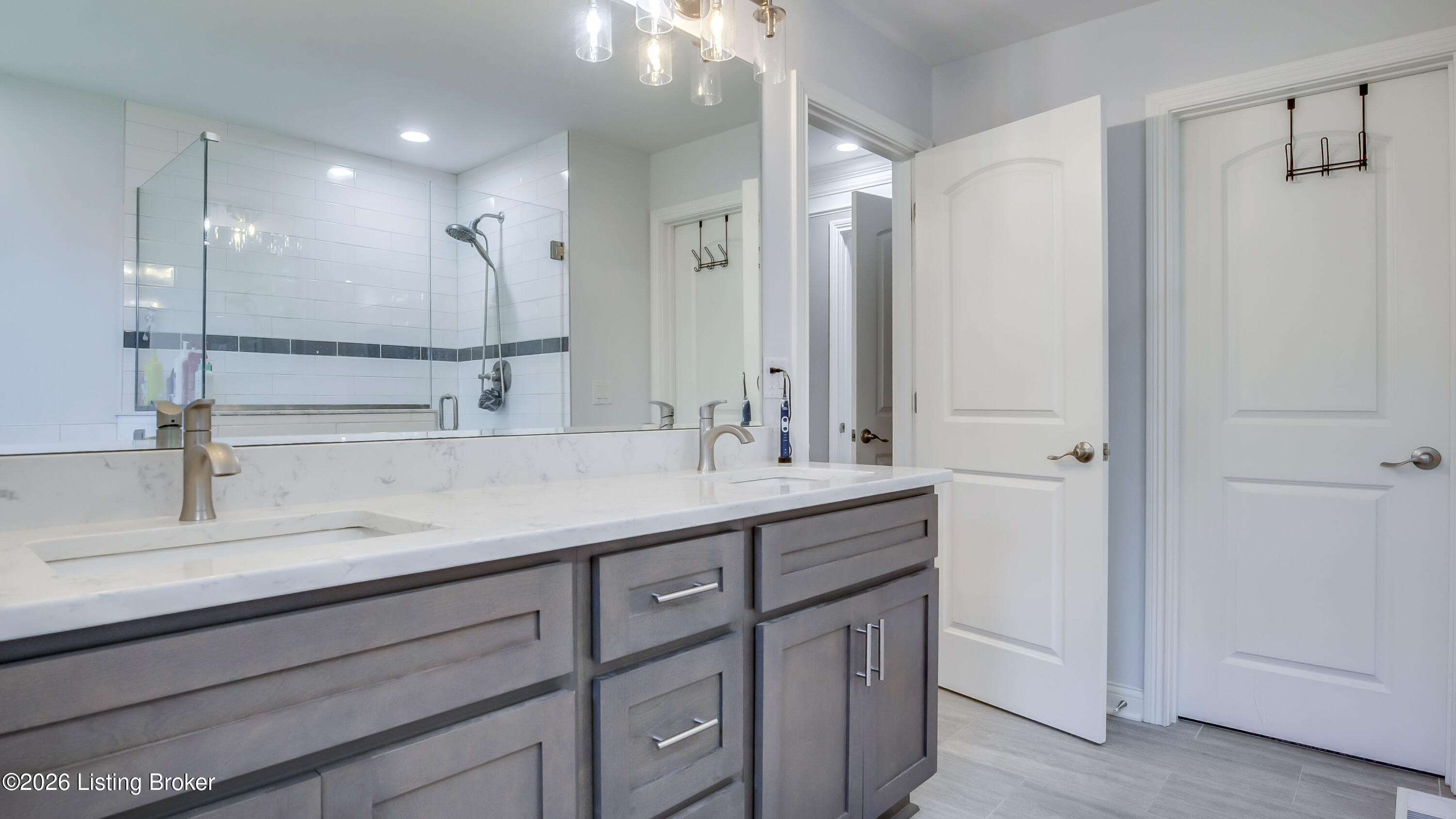 361 Williamsburg Dr