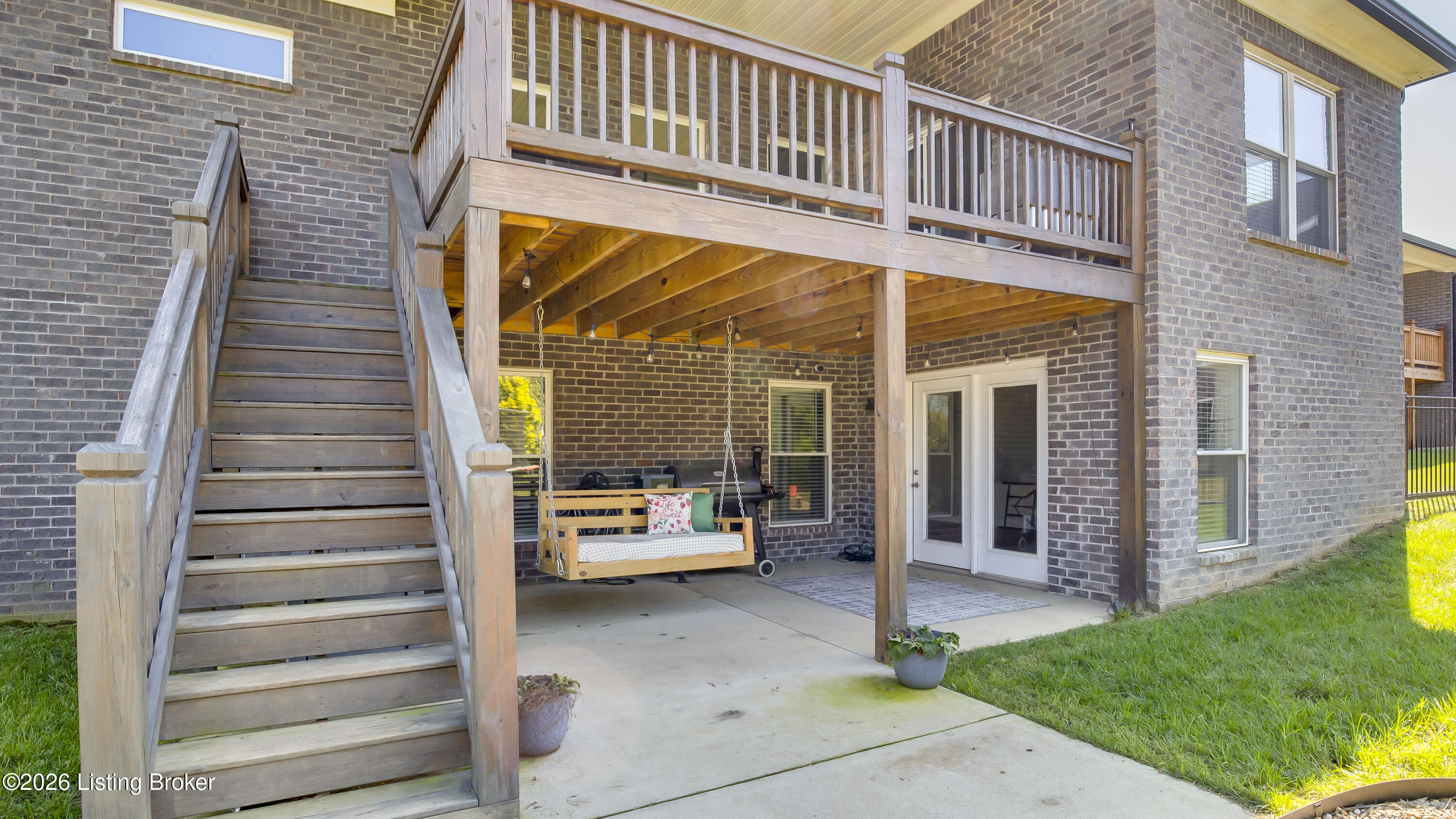 361 Williamsburg Dr
