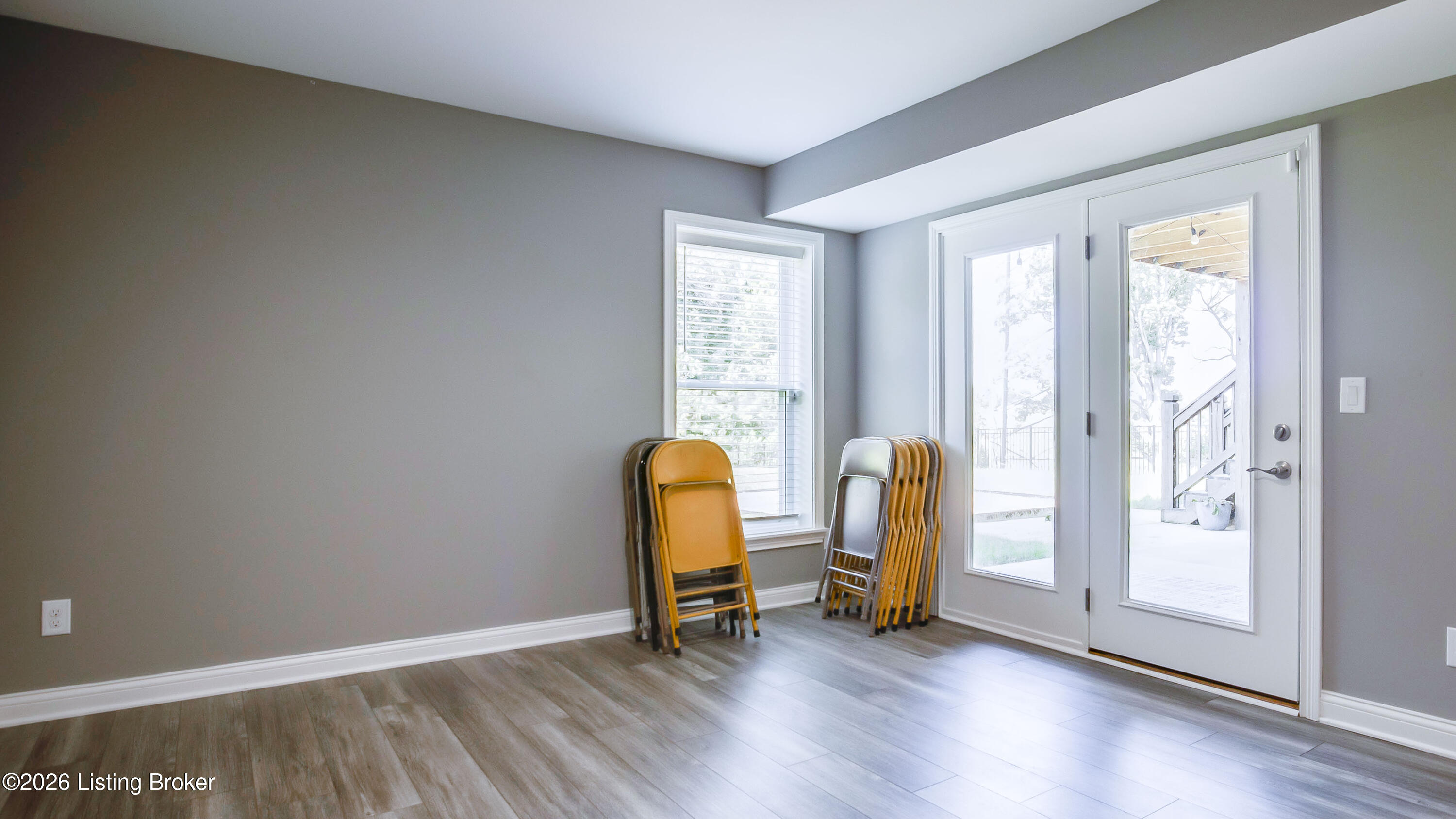 361 Williamsburg Dr
