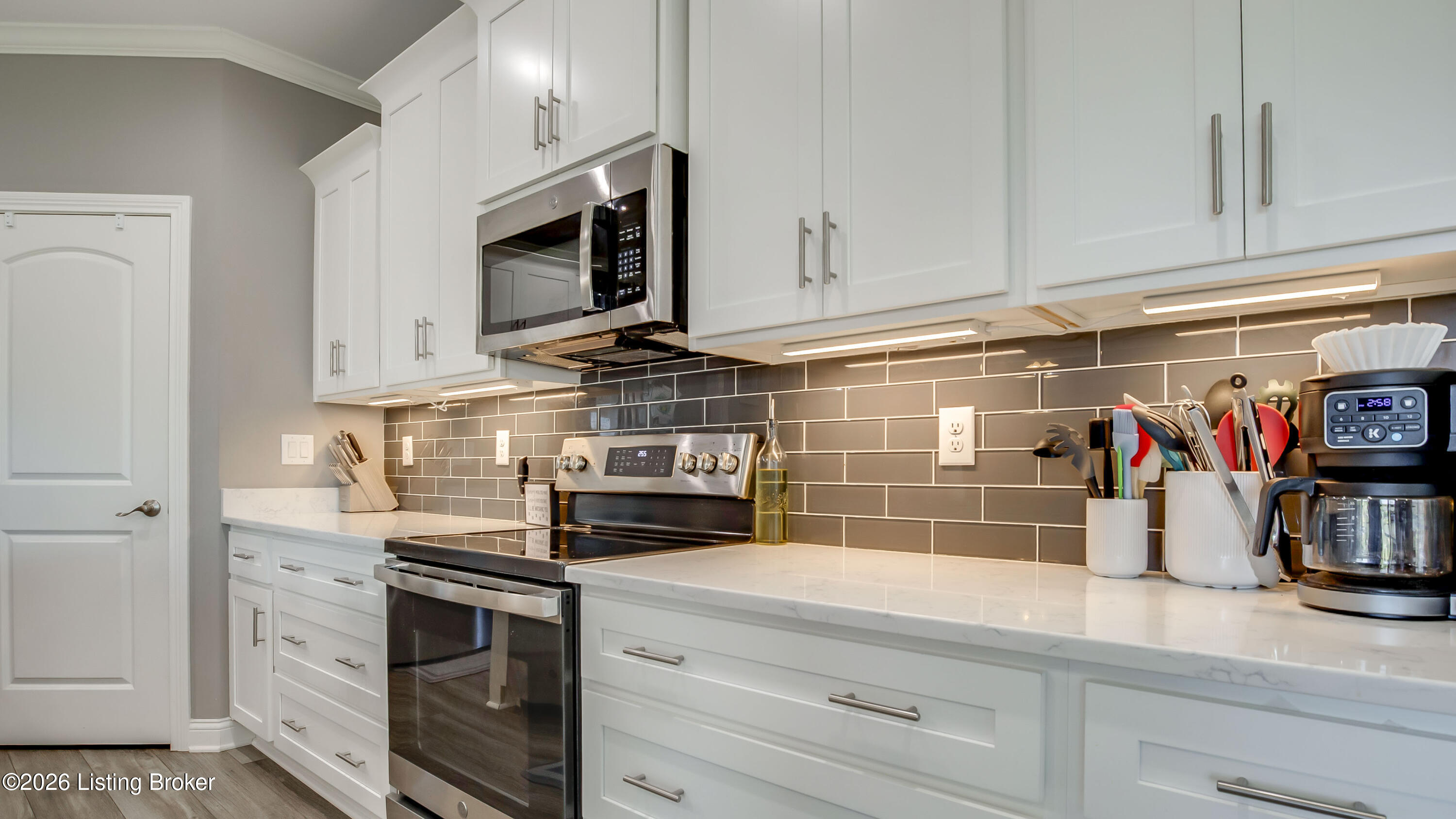 361 Williamsburg Dr
