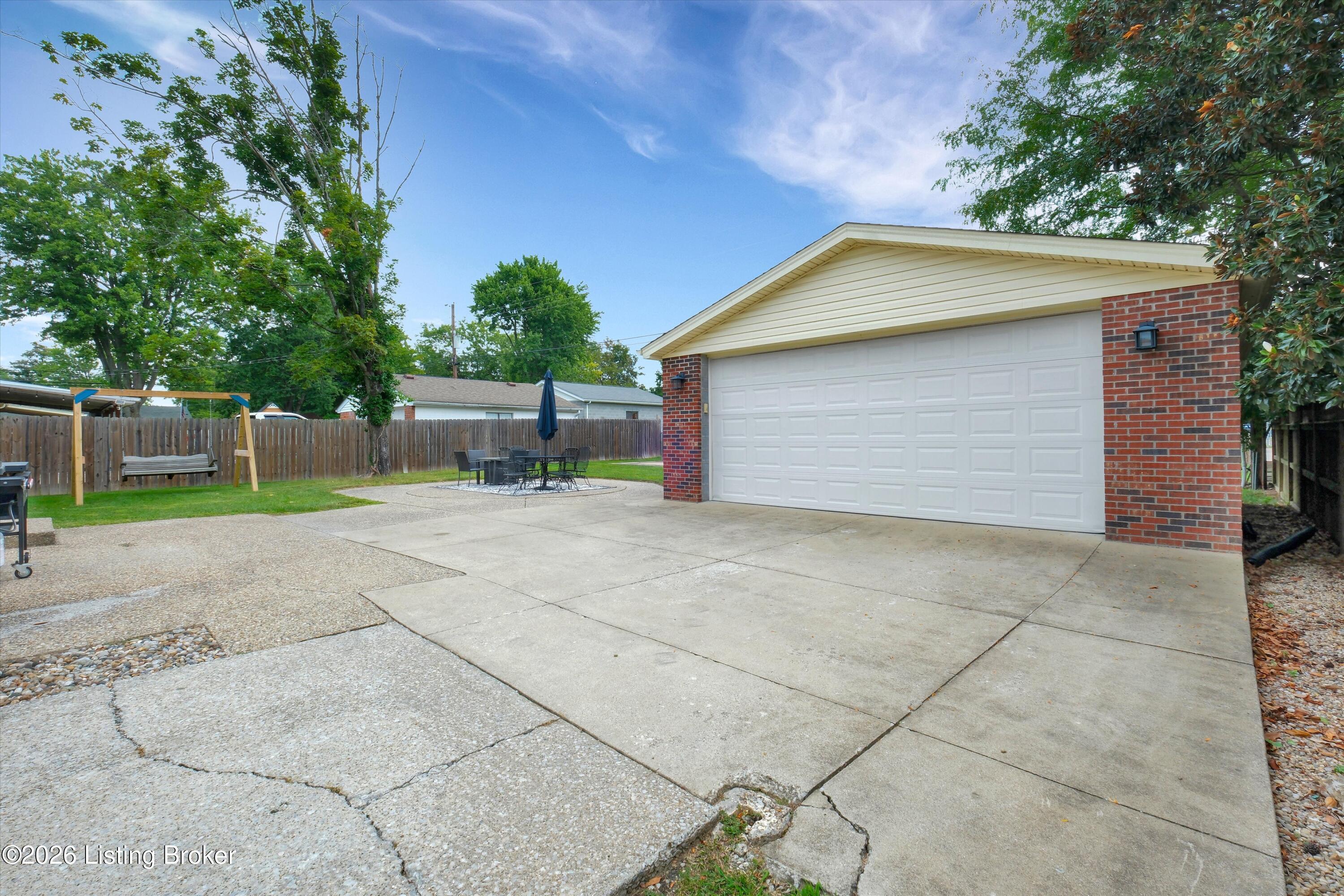 8107 Jasmine Ln