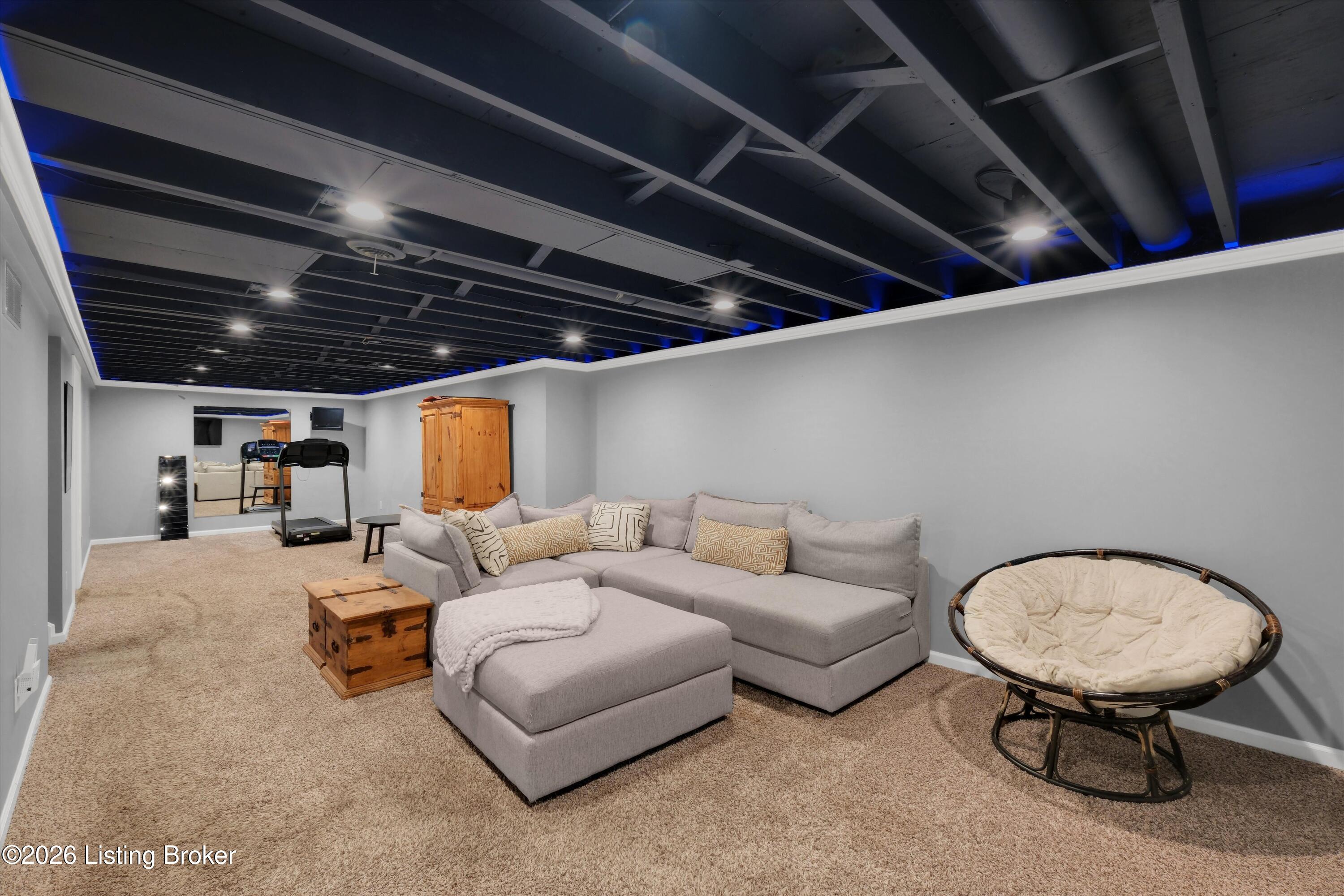 8107 Jasmine Ln