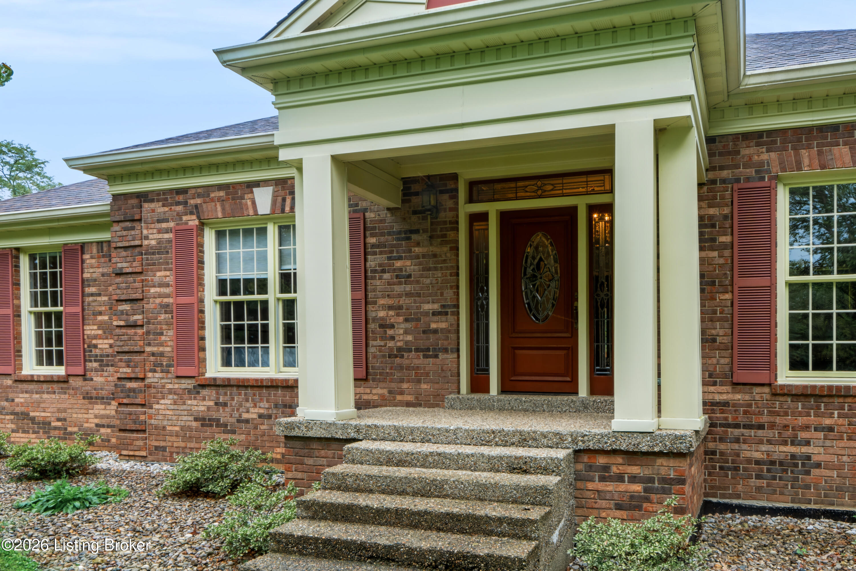 2400 Sir Roberts Way