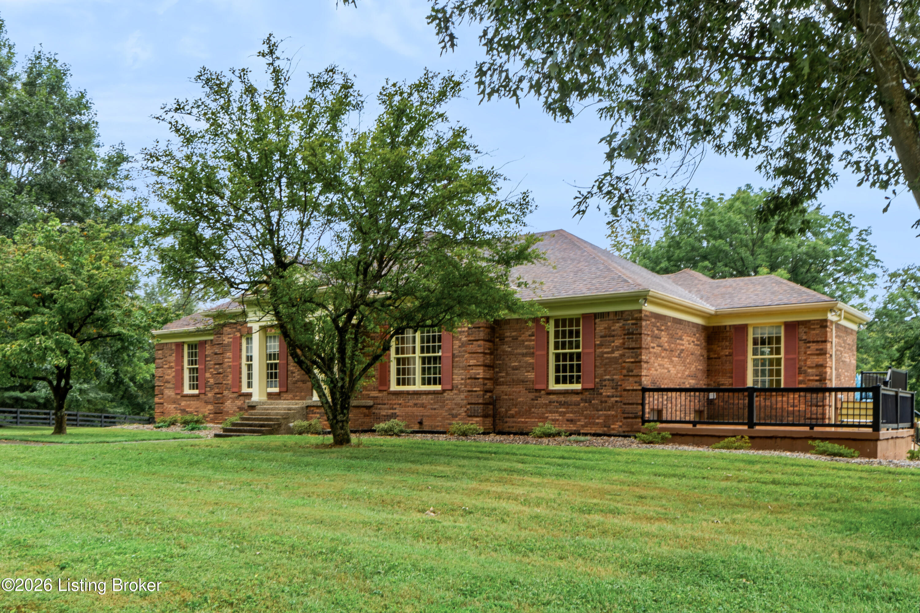 2400 Sir Roberts Way