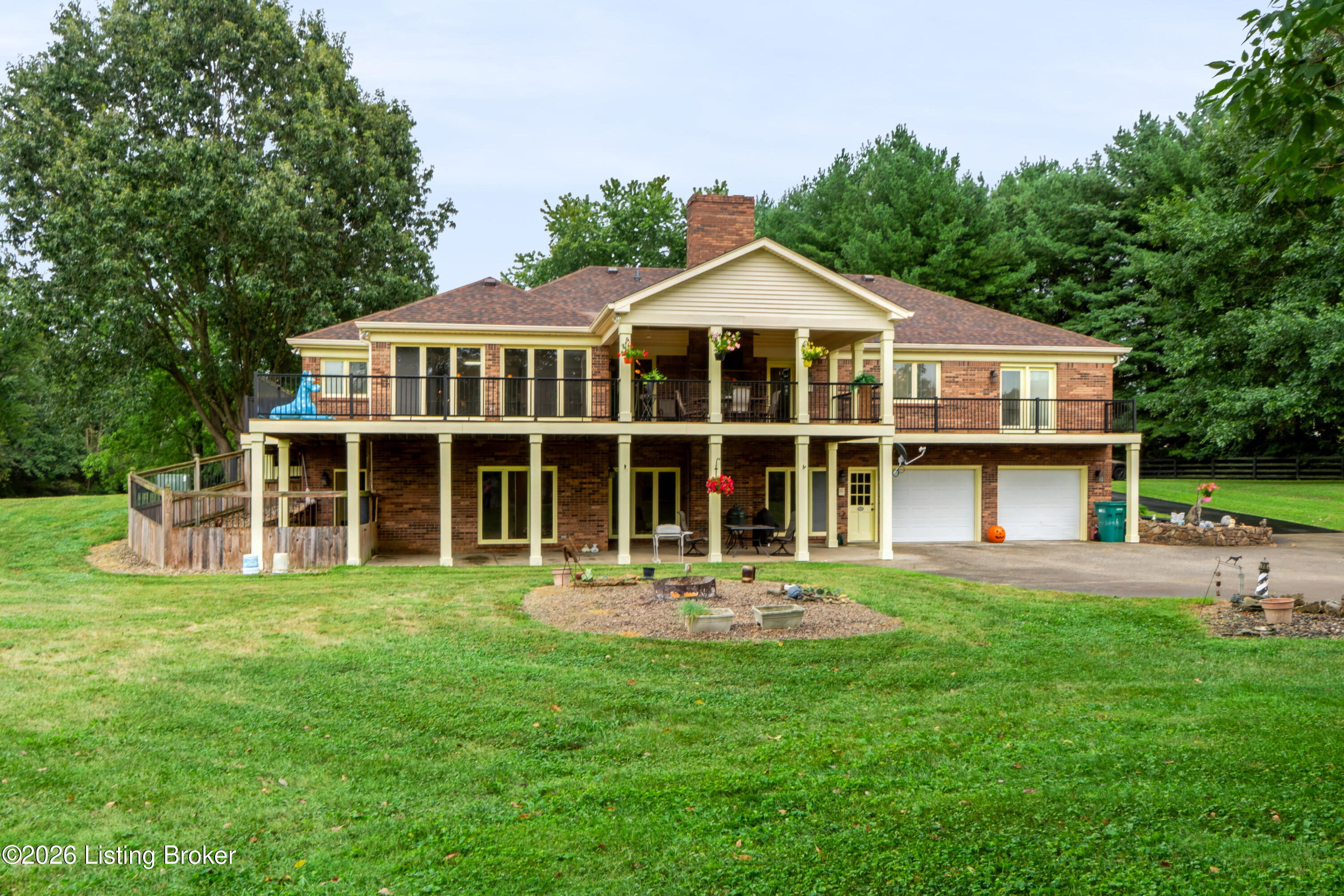 2400 Sir Roberts Way