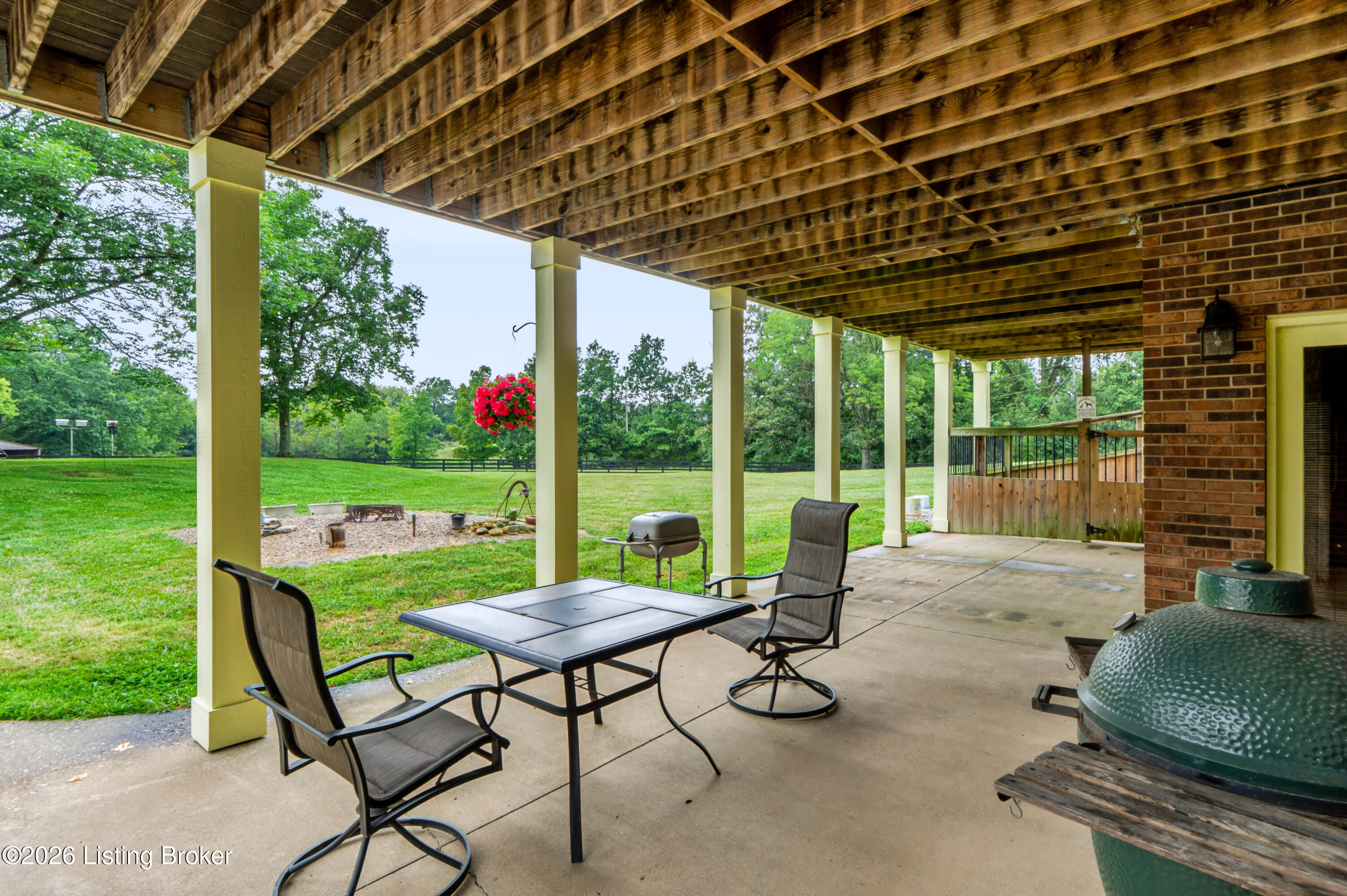 2400 Sir Roberts Way