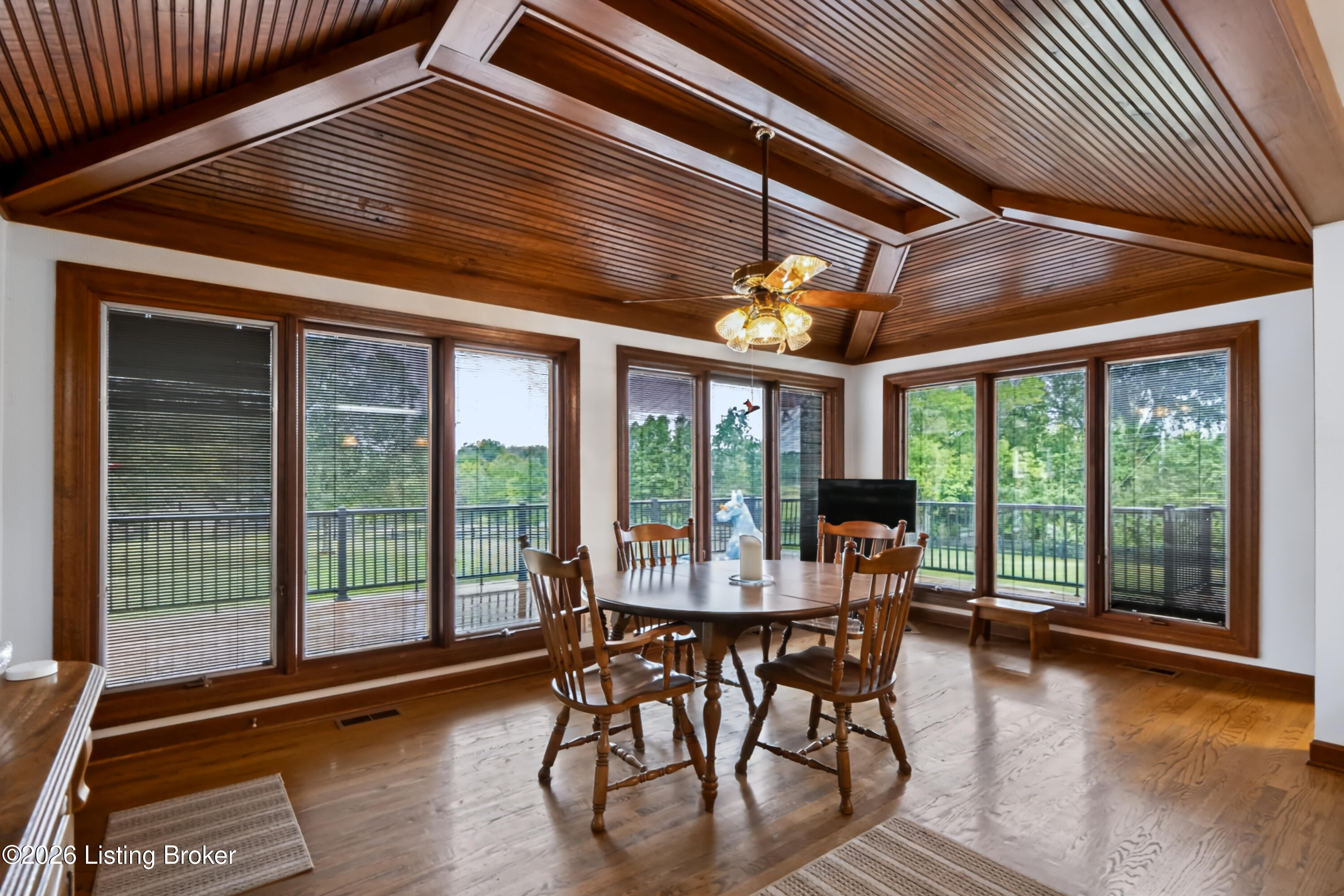 2400 Sir Roberts Way