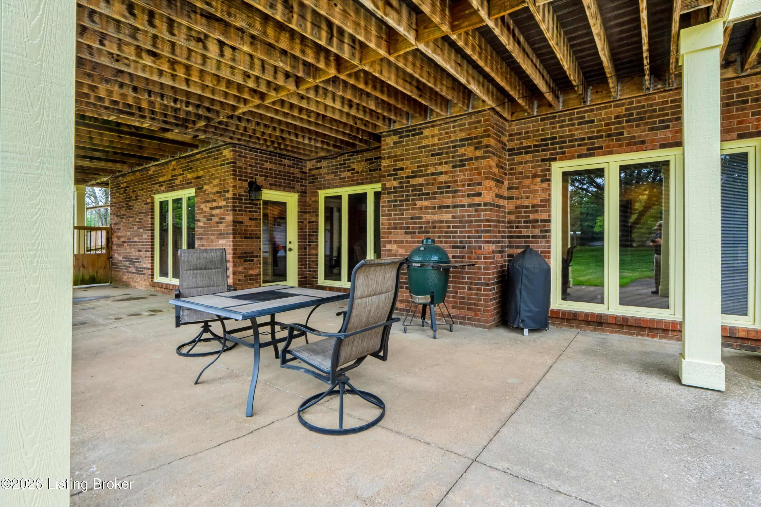 2400 Sir Roberts Way