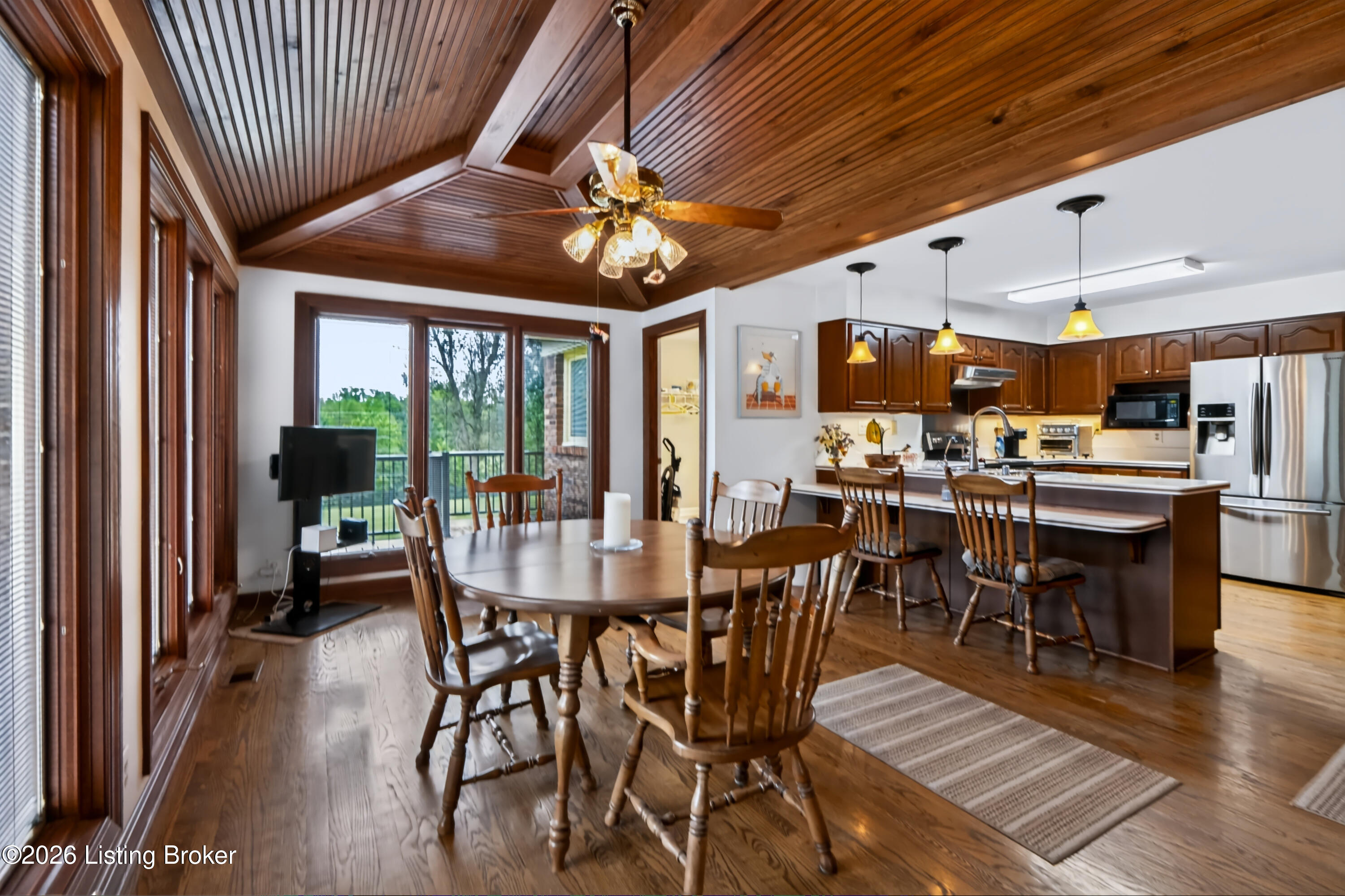 2400 Sir Roberts Way