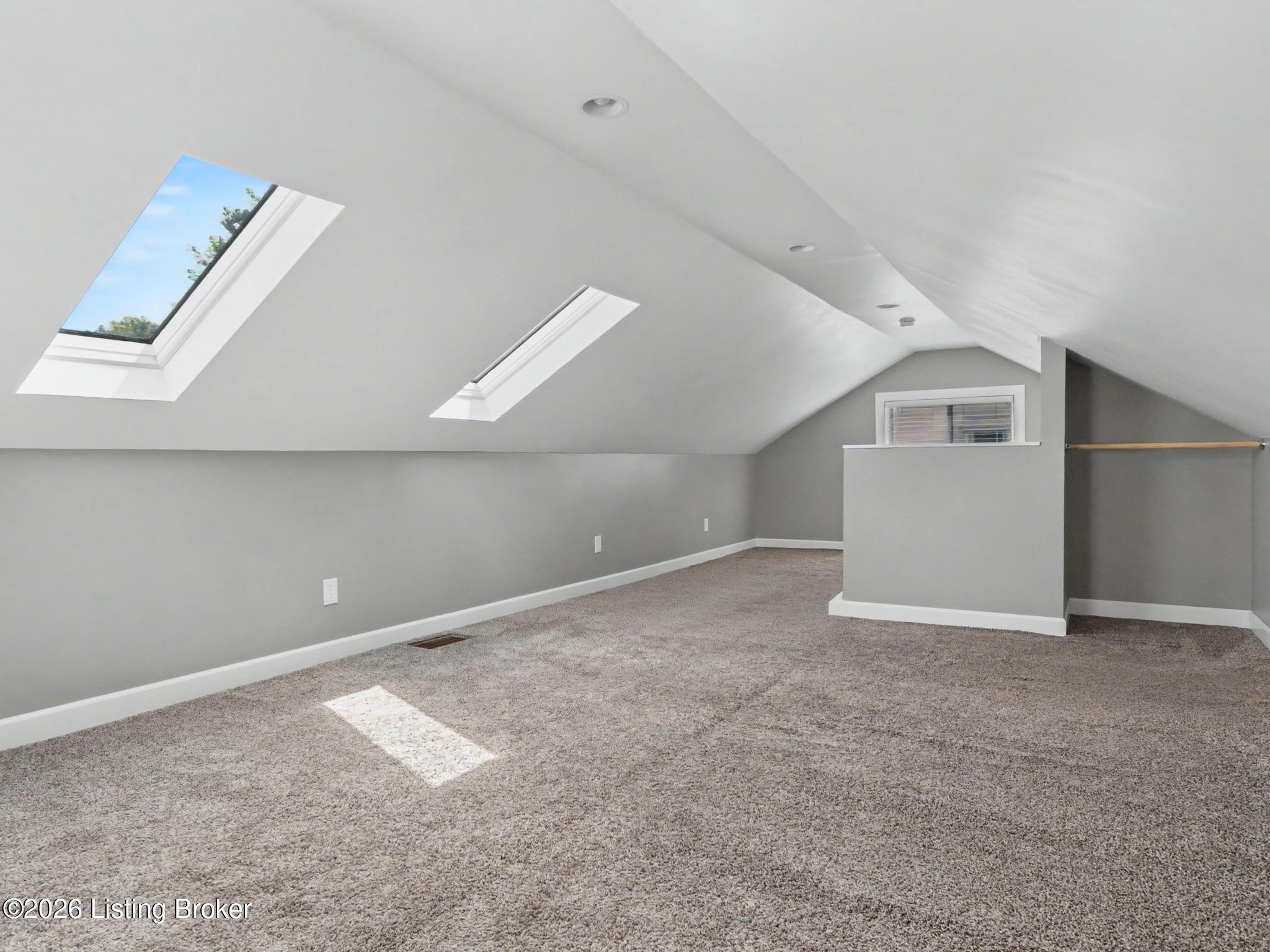 3412 Ingle Ave
