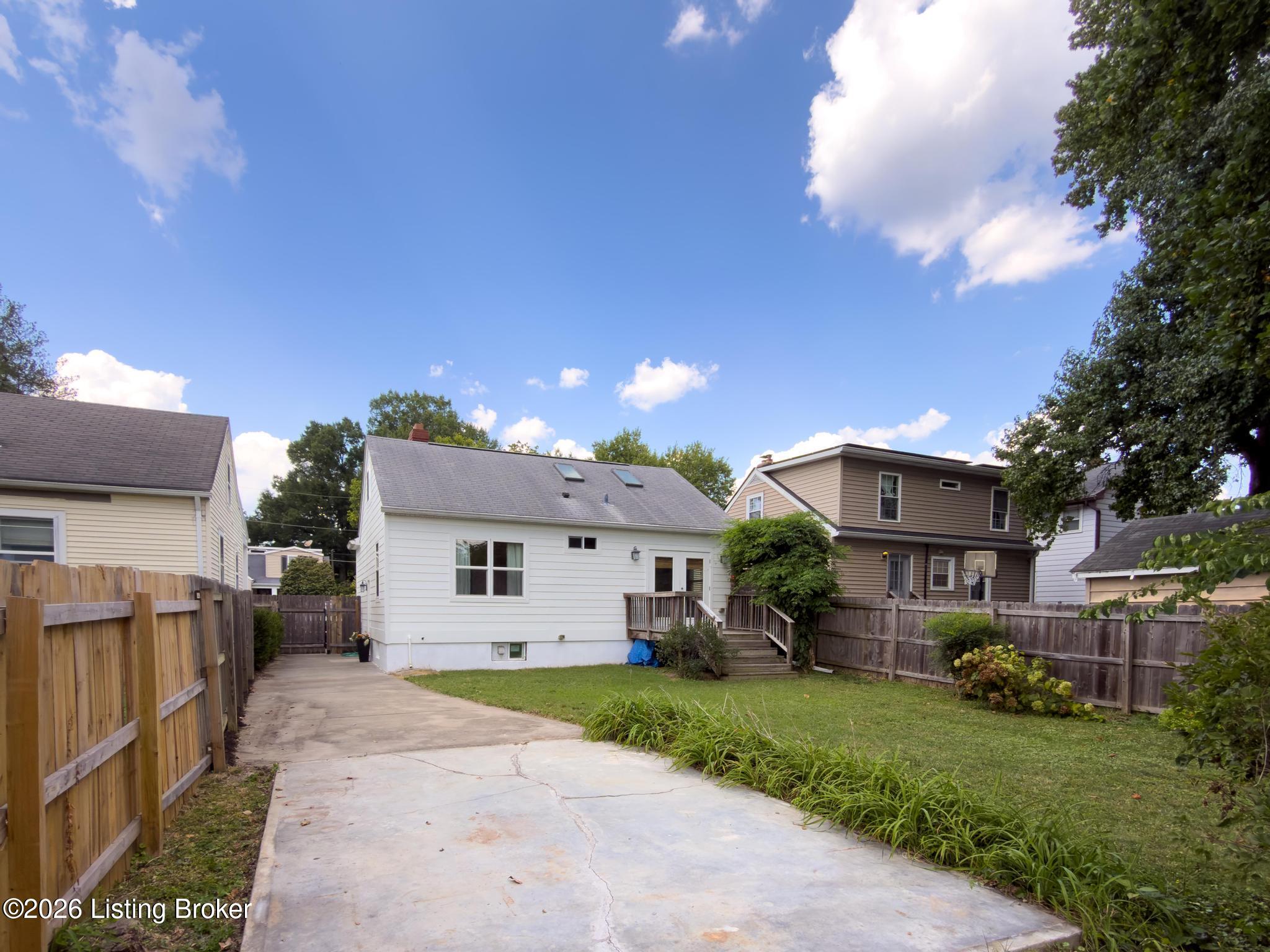 3412 Ingle Ave