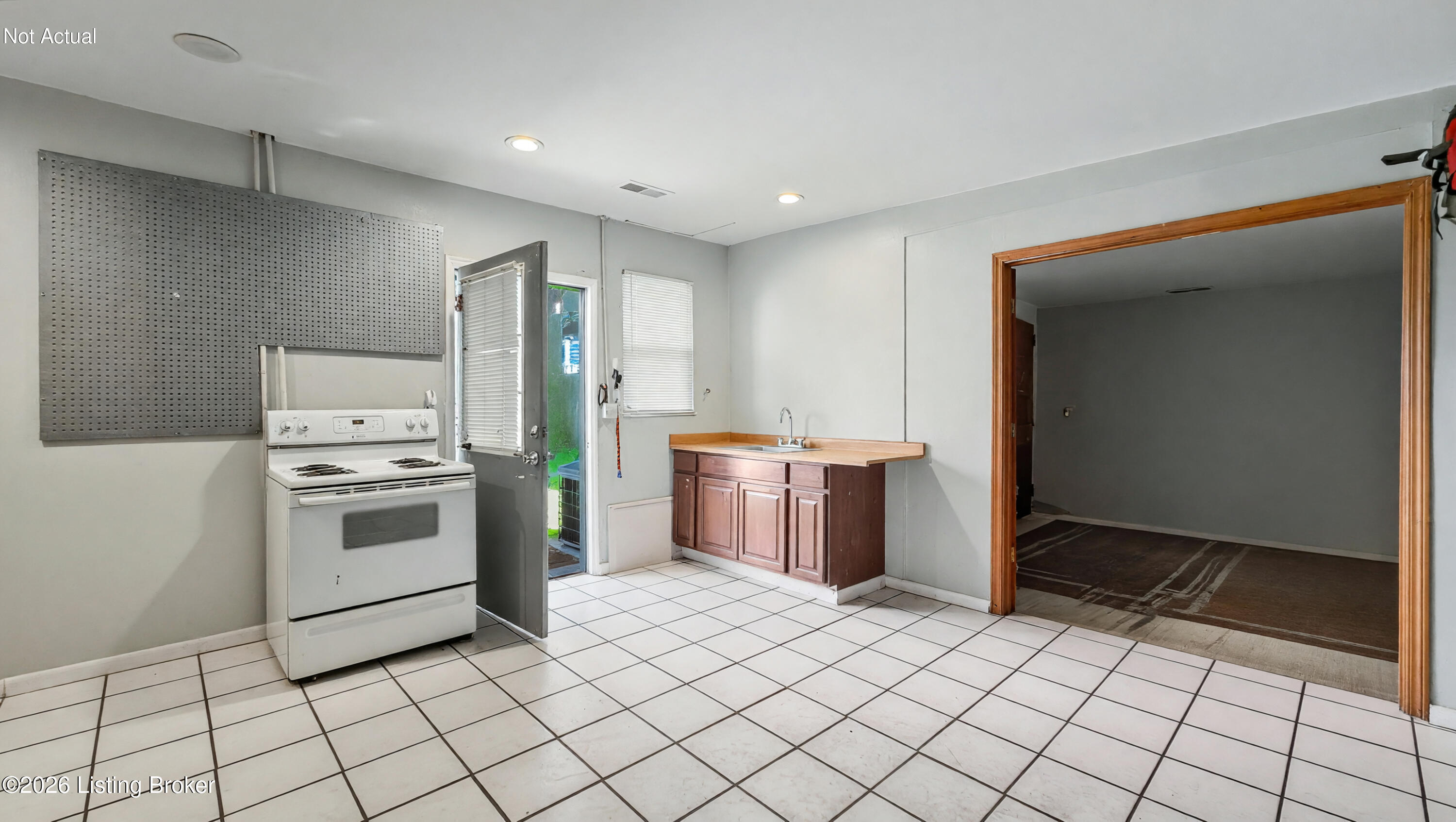 1313 Highland Ave