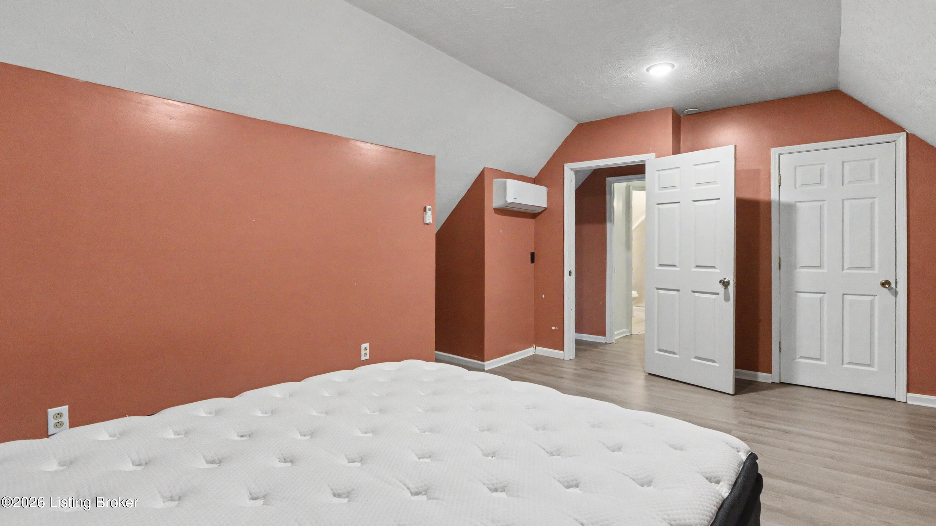 1313 Highland Ave