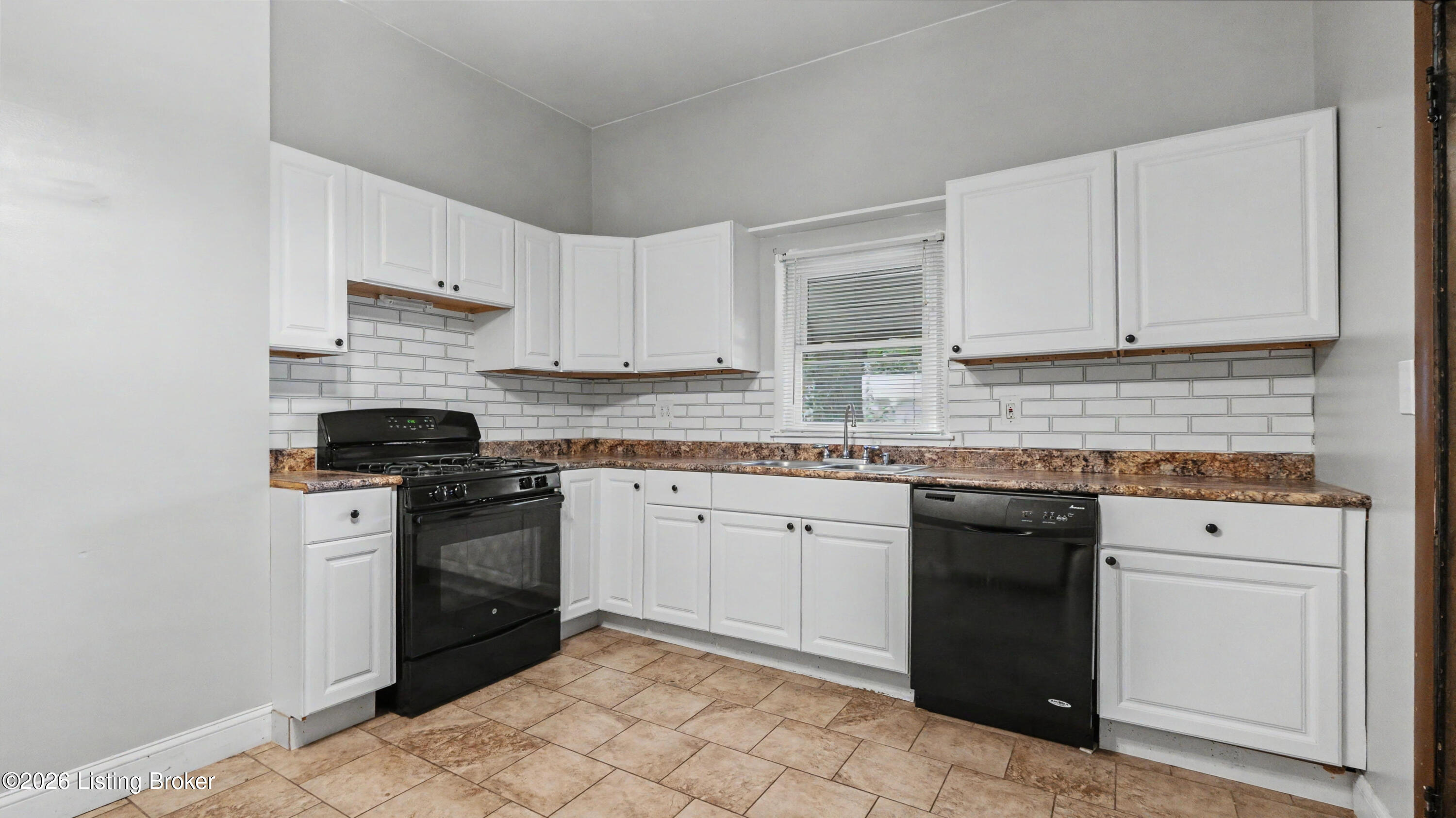 1313 Highland Ave