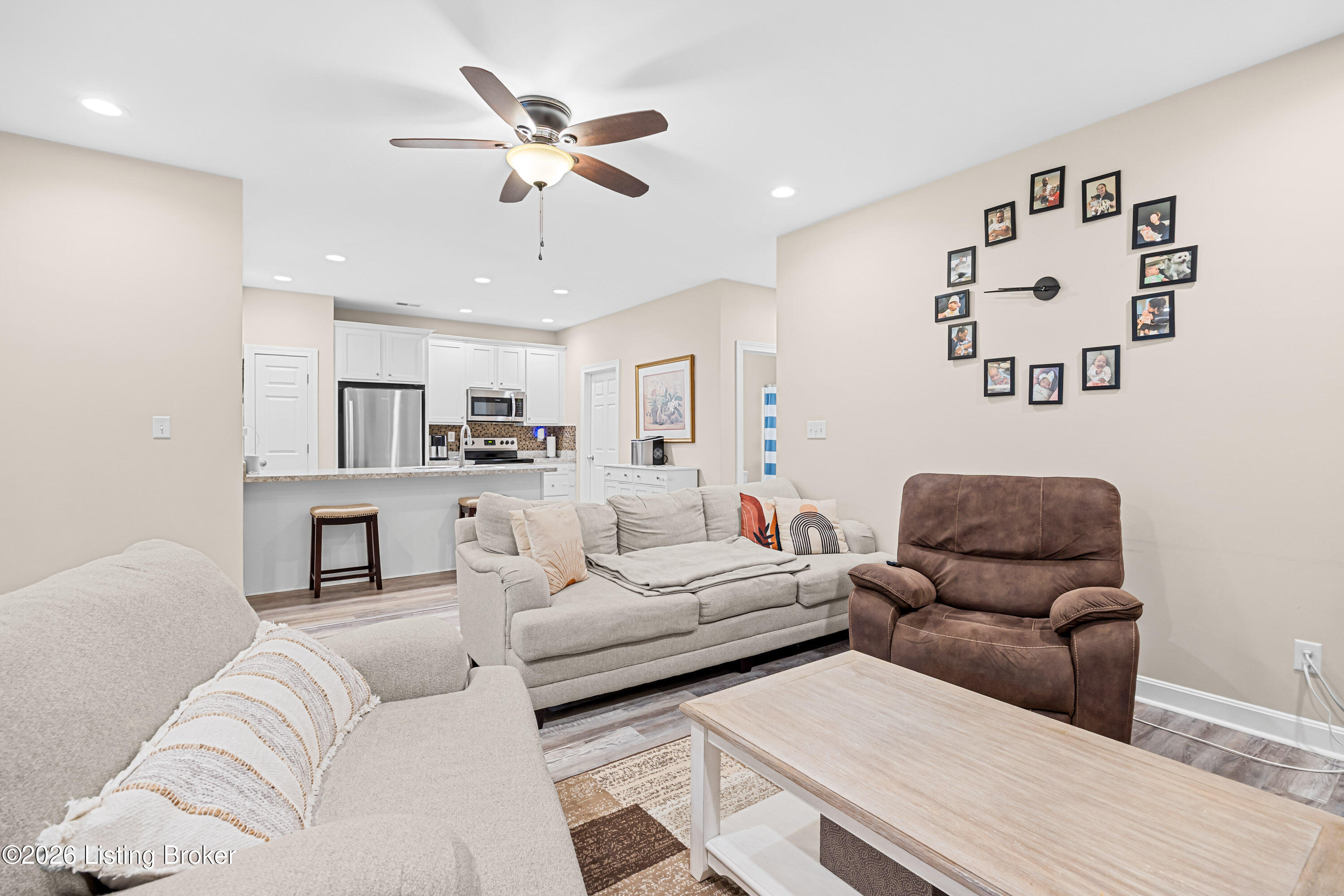 7232 Correll Pl Dr