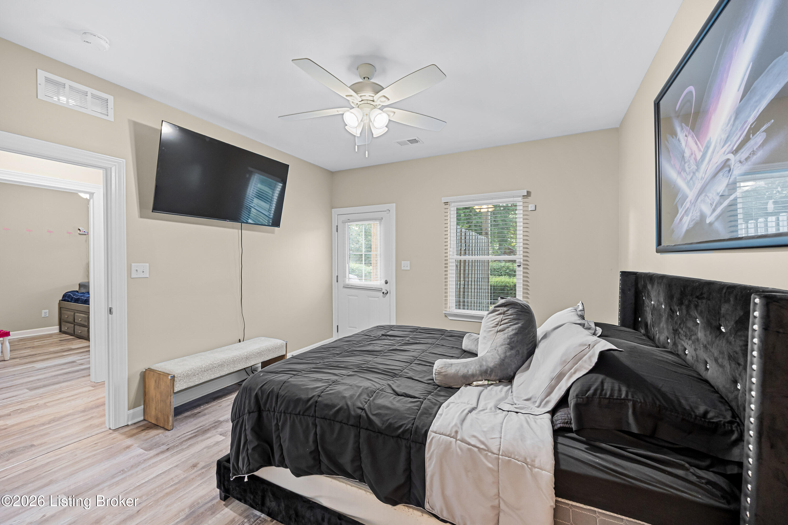 7232 Correll Pl Dr