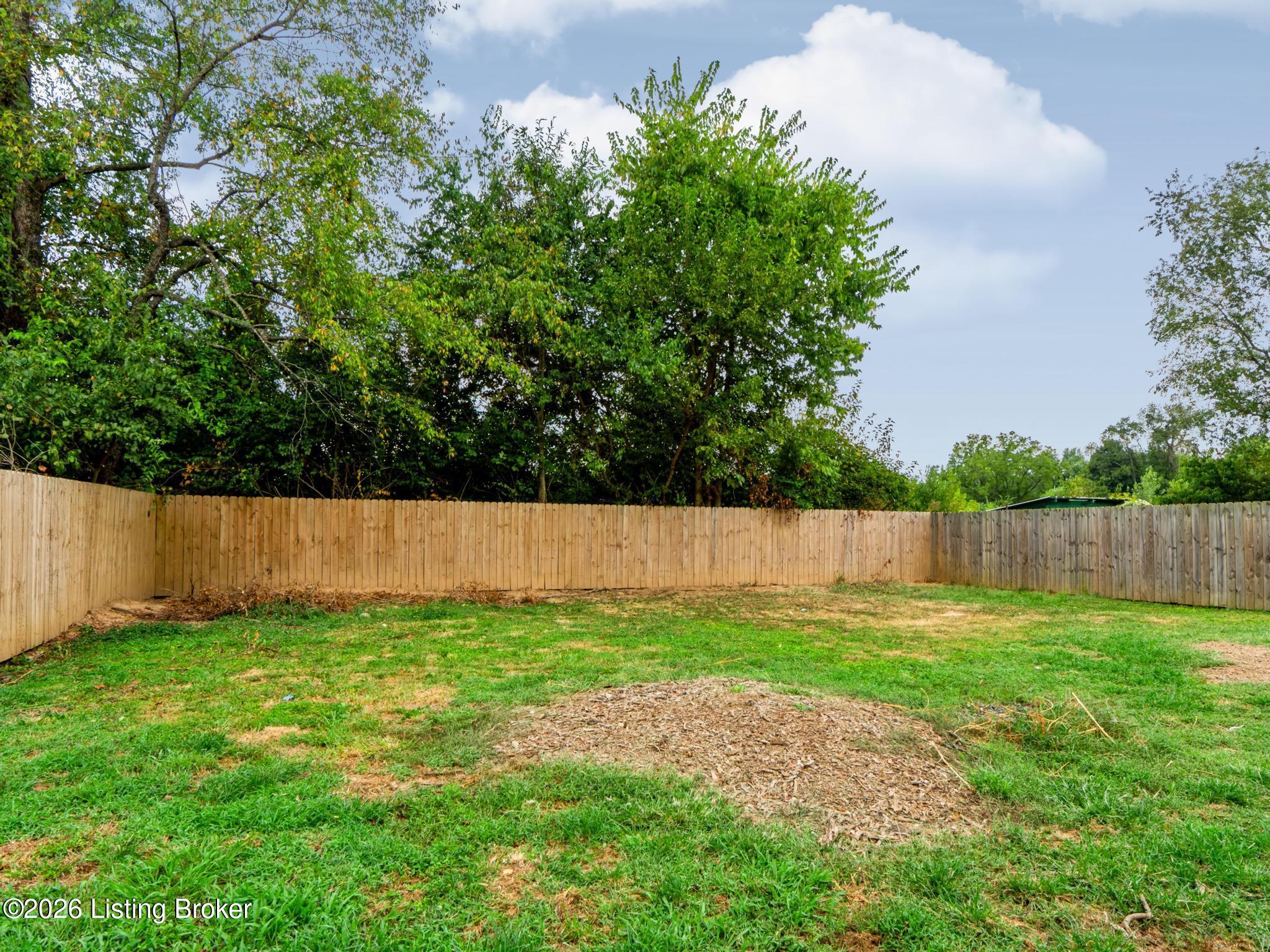 921 Blossom Rd