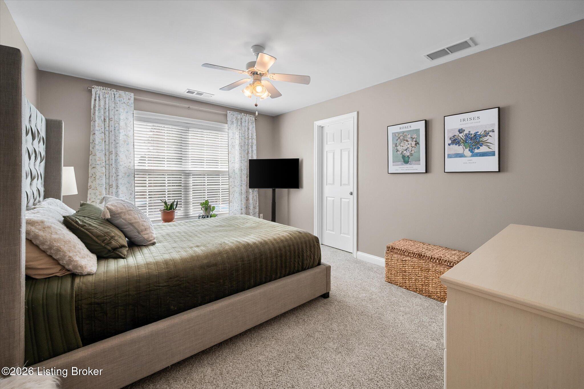 5602 Sundrop Pl
