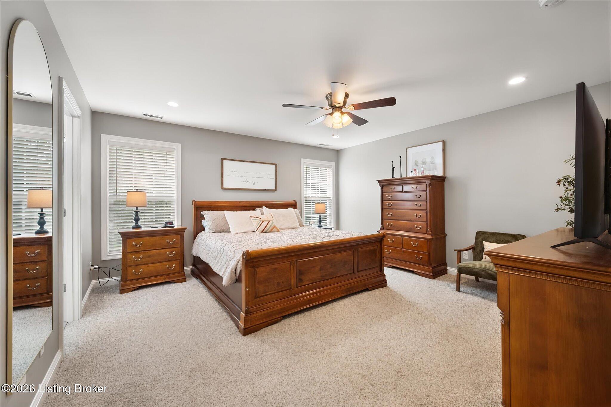 5602 Sundrop Pl